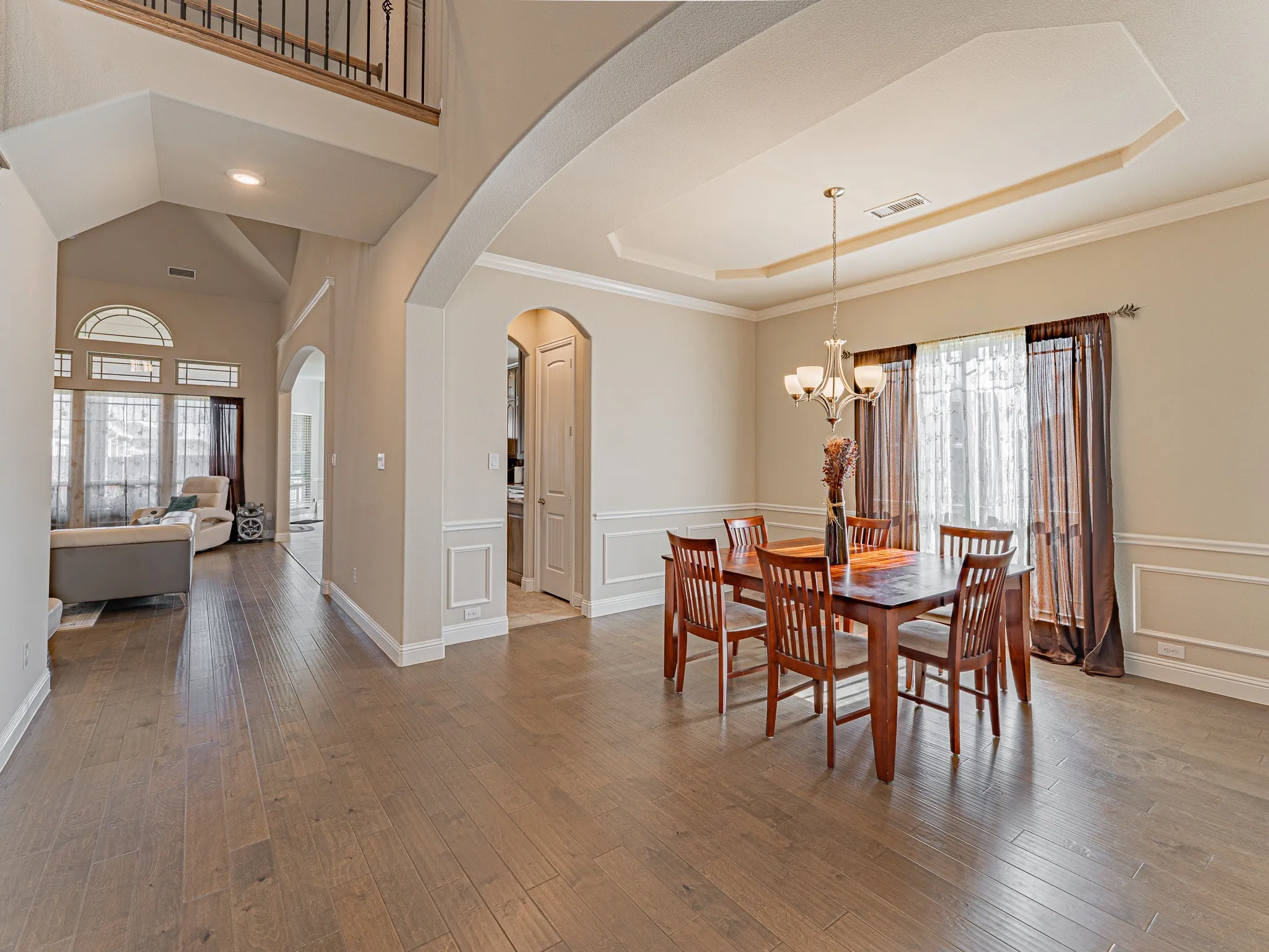 Single Family Residence For Sale in Ellis County , 2630 Flatbush Avenue, Midlothian, Texas 76065, 5 Bedroom, 5 Bathroom, 3 Garage spaces, 4,570 Sqft, built in 2019, mls#21138146, Real Estate Agent in Midlothian, Homes For Sale in Ellis county, Homes For Sale in Midlothian, Realtor in Midlothian Texas, Real Estate Brokerage Independent Realty Texas, Luminita Cordes Realtor