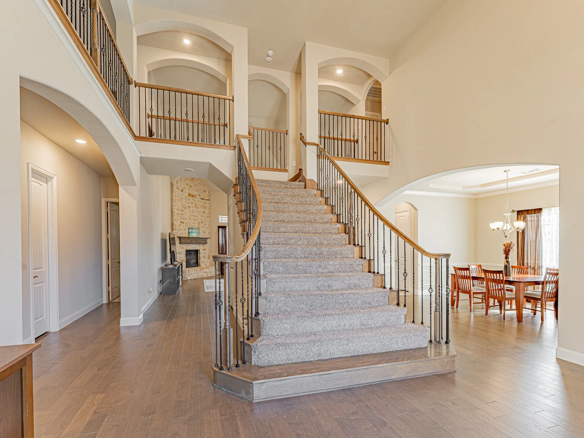 Single Family Residence For Sale in Ellis County , 2630 Flatbush Avenue, Midlothian, Texas 76065, 5 Bedroom, 5 Bathroom, 3 Garage spaces, 4,570 Sqft, built in 2019, mls#21138146, Real Estate Agent in Midlothian, Homes For Sale in Ellis county, Homes For Sale in Midlothian, Realtor in Midlothian Texas, Real Estate Brokerage Independent Realty Texas, Luminita Cordes Realtor
