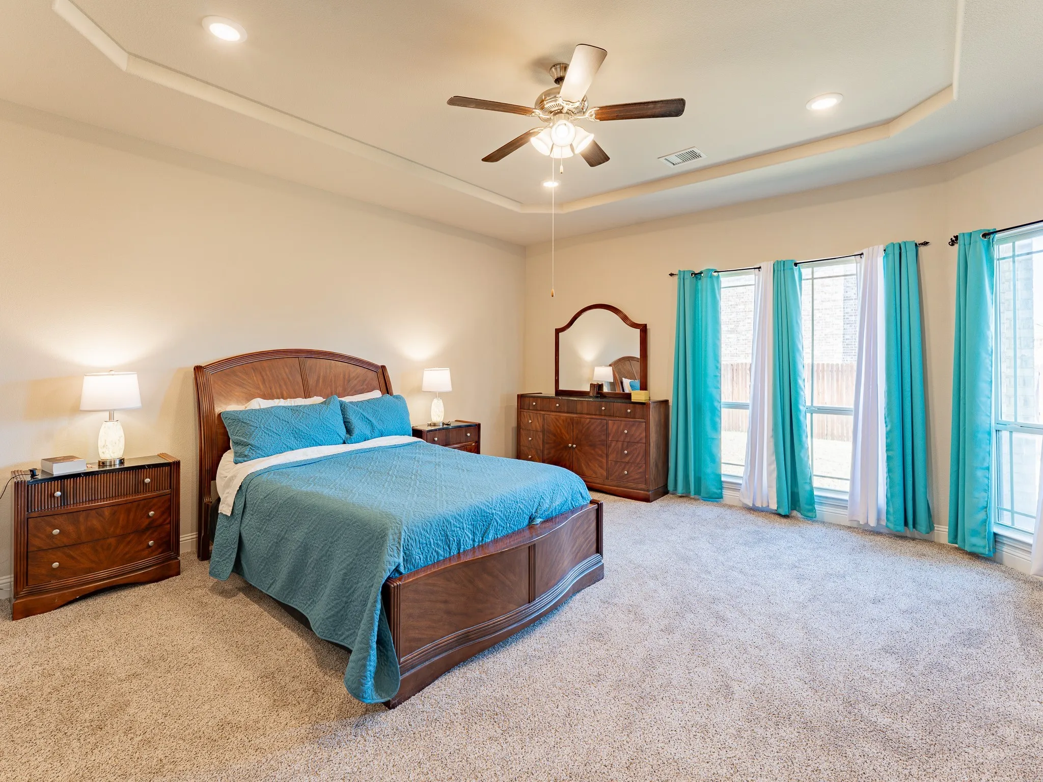 Single Family Residence For Sale in Ellis County , 2630 Flatbush Avenue, Midlothian, Texas 76065, 5 Bedroom, 5 Bathroom, 3 Garage spaces, 4,570 Sqft, built in 2019, mls#21138146, Real Estate Agent in Midlothian, Homes For Sale in Ellis county, Homes For Sale in Midlothian, Realtor in Midlothian Texas, Real Estate Brokerage Independent Realty Texas, Luminita Cordes Realtor