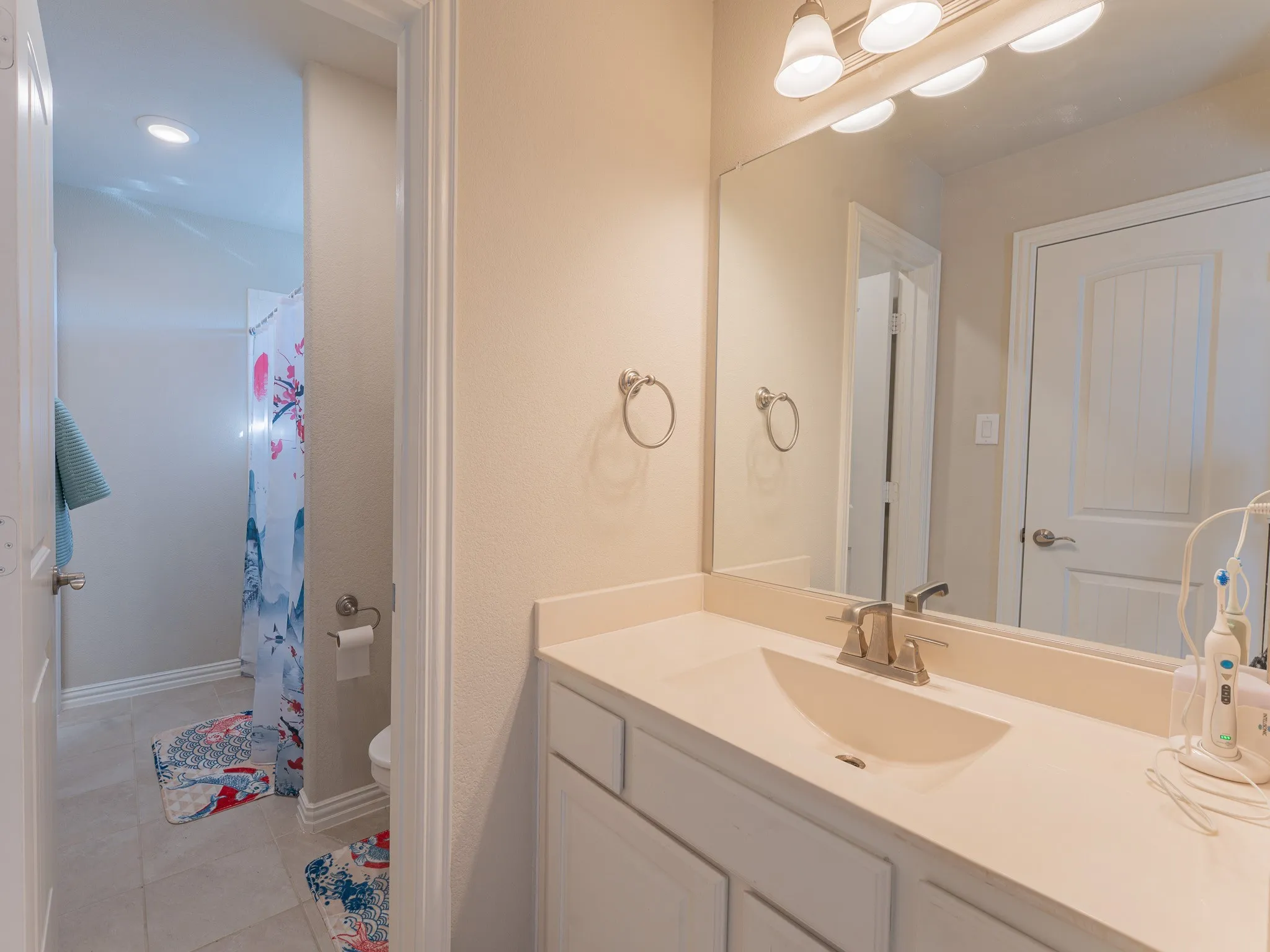 Single Family Residence For Sale in Ellis County , 2630 Flatbush Avenue, Midlothian, Texas 76065, 5 Bedroom, 5 Bathroom, 3 Garage spaces, 4,570 Sqft, built in 2019, mls#21138146, Real Estate Agent in Midlothian, Homes For Sale in Ellis county, Homes For Sale in Midlothian, Realtor in Midlothian Texas, Real Estate Brokerage Independent Realty Texas, Luminita Cordes Realtor