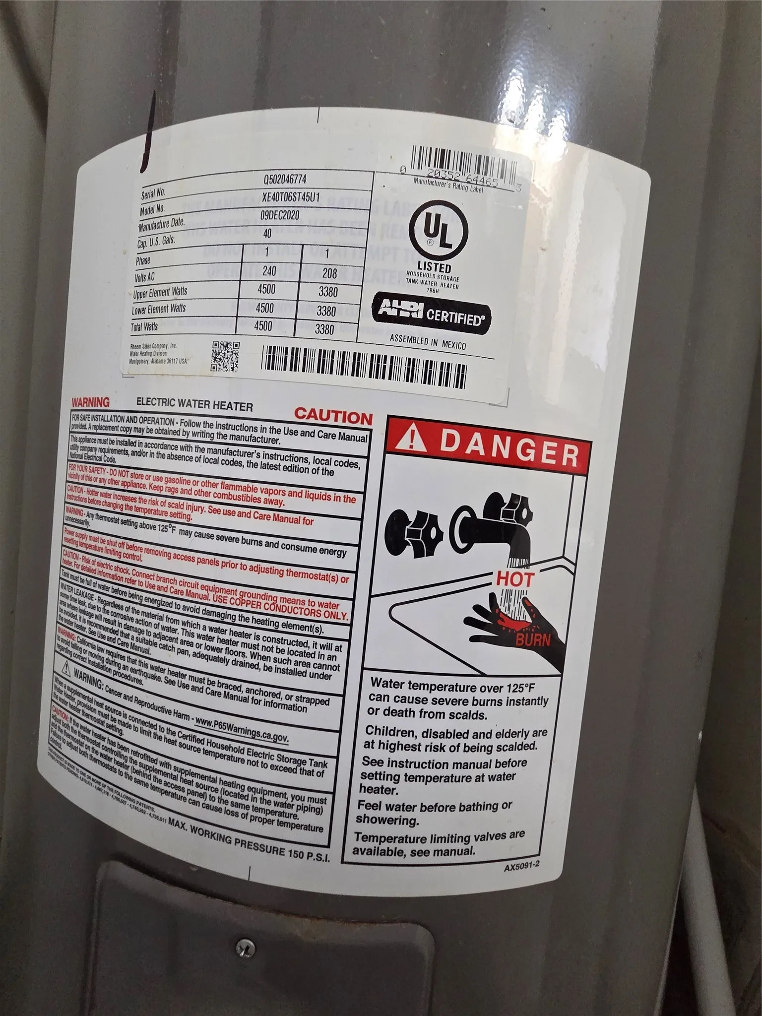 Detailed view of water heater