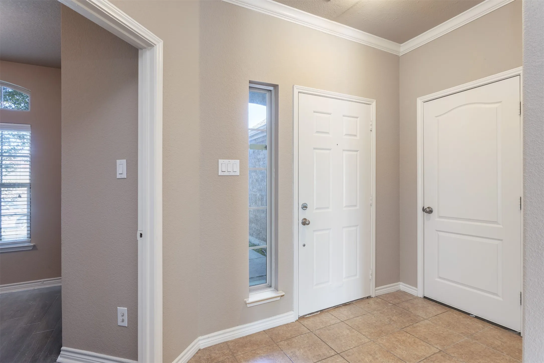 Single Family Residence For Sale in Denton County , 1408 Villa Paloma Boulevard, Little Elm, Texas 75068, 4 Bedroom, 3 Bathroom, 2 Garage spaces, 2,018 Sqft, built in 2013, Preowned, mls#21138604, Real Estate Agent in Little Elm, Homes For Sale in Denton county, Homes For Sale in Little Elm, Realtor in Little Elm Texas, Real Estate Brokerage Independent Realty Texas, Luminita Cordes Realtor