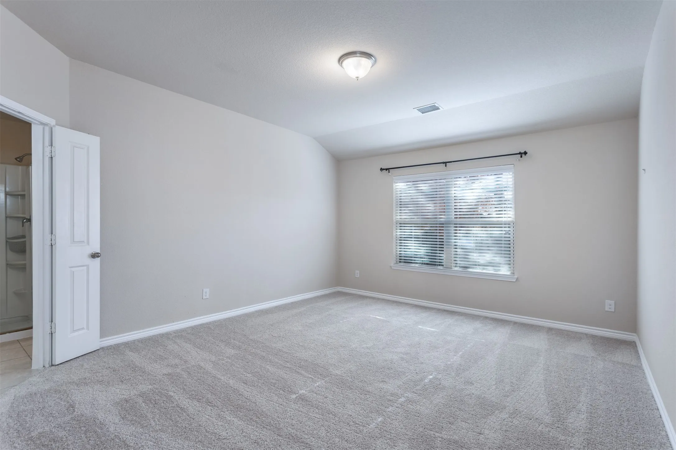 Single Family Residence For Sale in Denton County , 1308 Villa Paloma Boulevard, Little Elm, Texas 75068, 4 Bedroom, 3 Bathroom, 2 Garage spaces, 2,018 Sqft, built in 2013, Preowned, mls#21138591, Real Estate Agent in Little Elm, Homes For Sale in Denton county, Homes For Sale in Little Elm, Realtor in Little Elm Texas, Real Estate Brokerage Independent Realty Texas, Luminita Cordes Realtor
