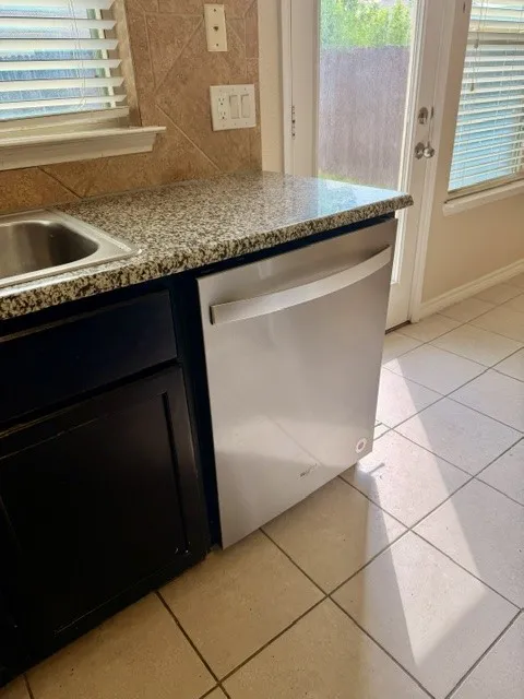 Single Family Residence For Sale in Denton County , 1308 Villa Paloma Boulevard, Little Elm, Texas 75068, 4 Bedroom, 3 Bathroom, 2 Garage spaces, 2,018 Sqft, built in 2013, Preowned, mls#21138591, Real Estate Agent in Little Elm, Homes For Sale in Denton county, Homes For Sale in Little Elm, Realtor in Little Elm Texas, Real Estate Brokerage Independent Realty Texas, Luminita Cordes Realtor