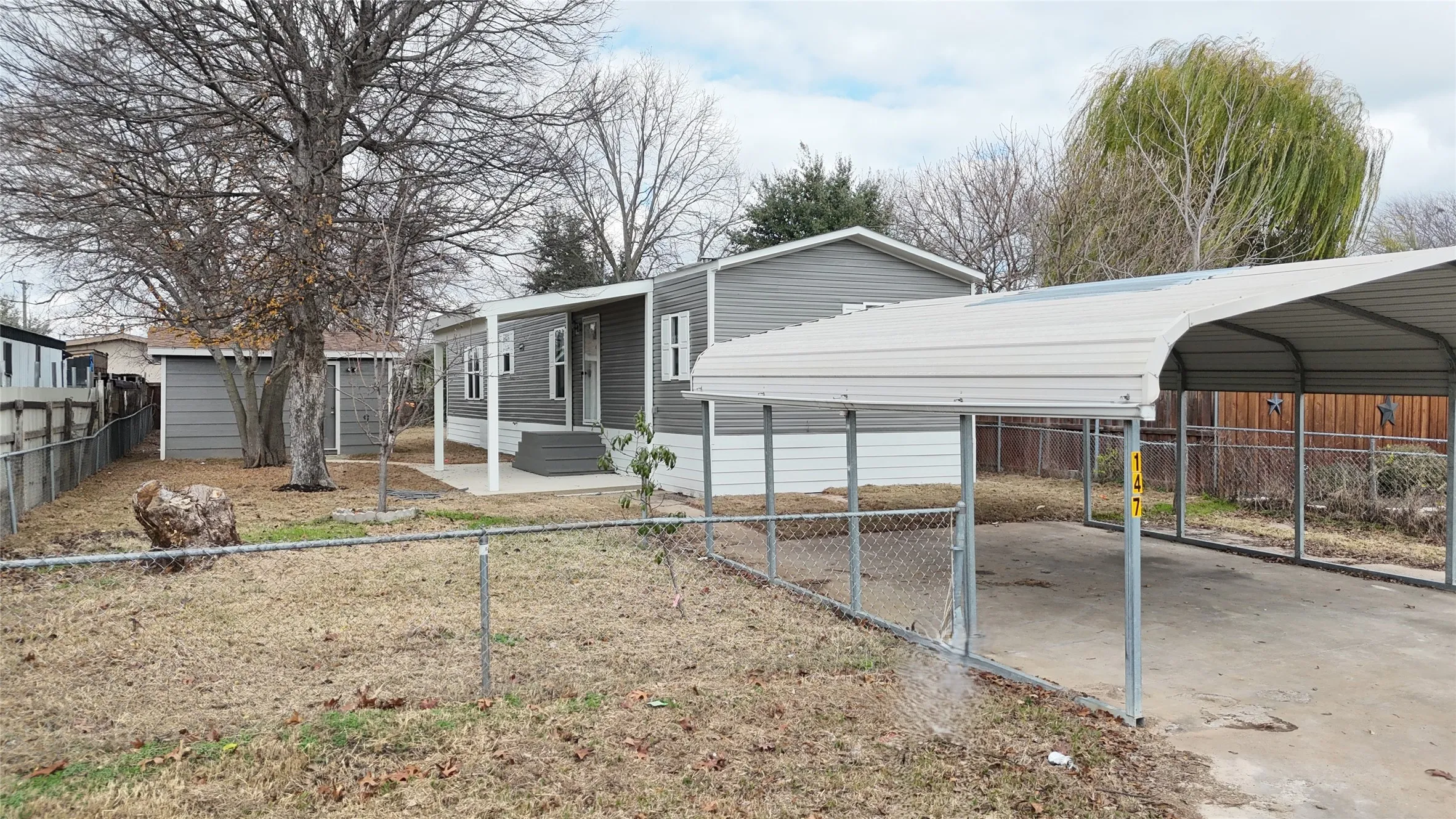 Mobile Home For Sale in Dallas County , 147 Cottonwood Lane, Wylie, Texas 75098, 2 Bedroom, 2 Bathroom, Garage spaces, 1,088 Sqft, built in 2018, mls#21138703, Real Estate Agent in Wylie, Homes For Sale in Dallas county, Homes For Sale in Wylie, Realtor in Wylie Texas, Real Estate Brokerage Independent Realty Texas, Luminita Cordes Realtor