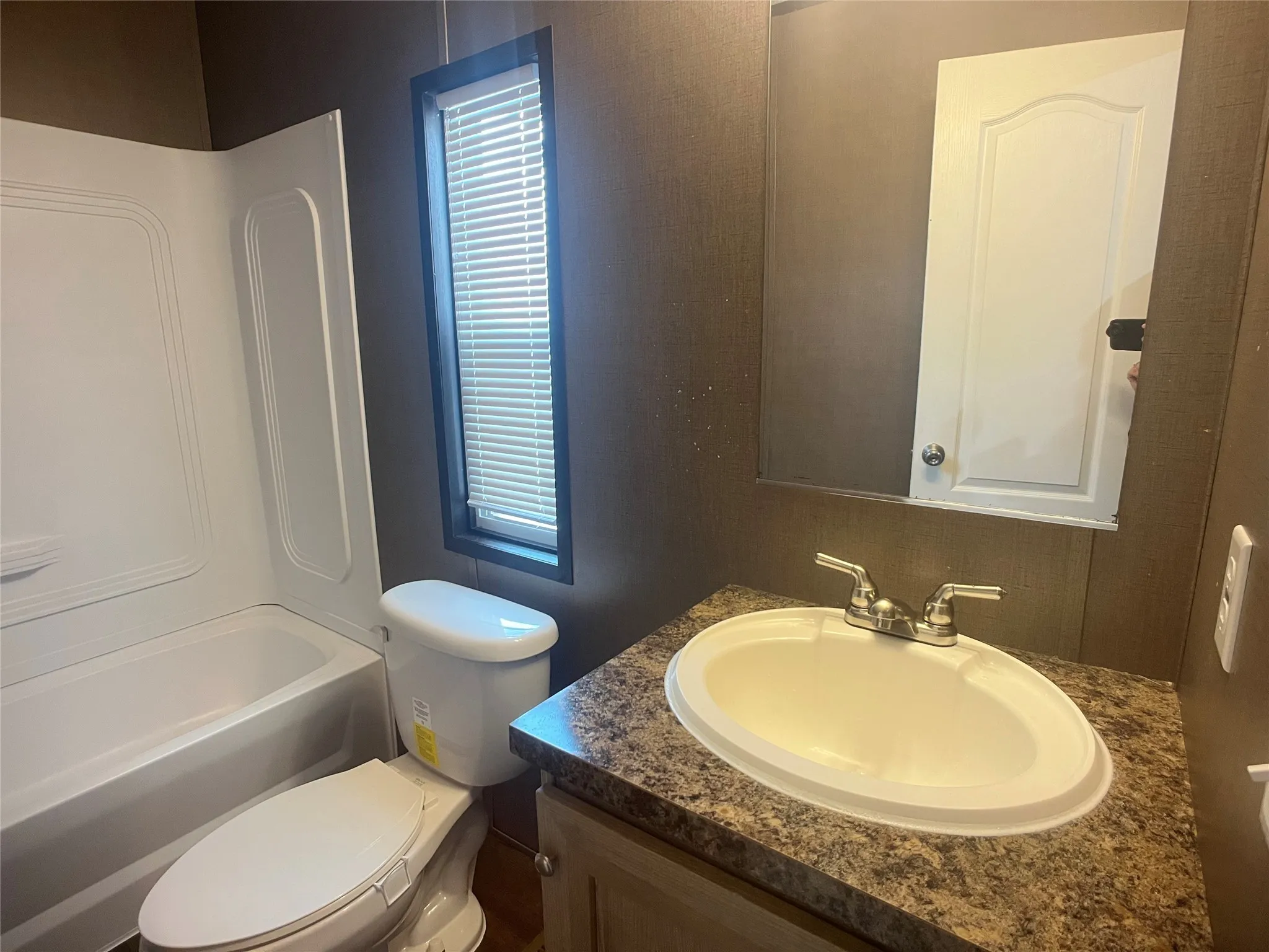 Mobile Home For Sale in Dallas County , 147 Cottonwood Lane, Wylie, Texas 75098, 2 Bedroom, 2 Bathroom, Garage spaces, 1,088 Sqft, built in 2018, mls#21138703, Real Estate Agent in Wylie, Homes For Sale in Dallas county, Homes For Sale in Wylie, Realtor in Wylie Texas, Real Estate Brokerage Independent Realty Texas, Luminita Cordes Realtor