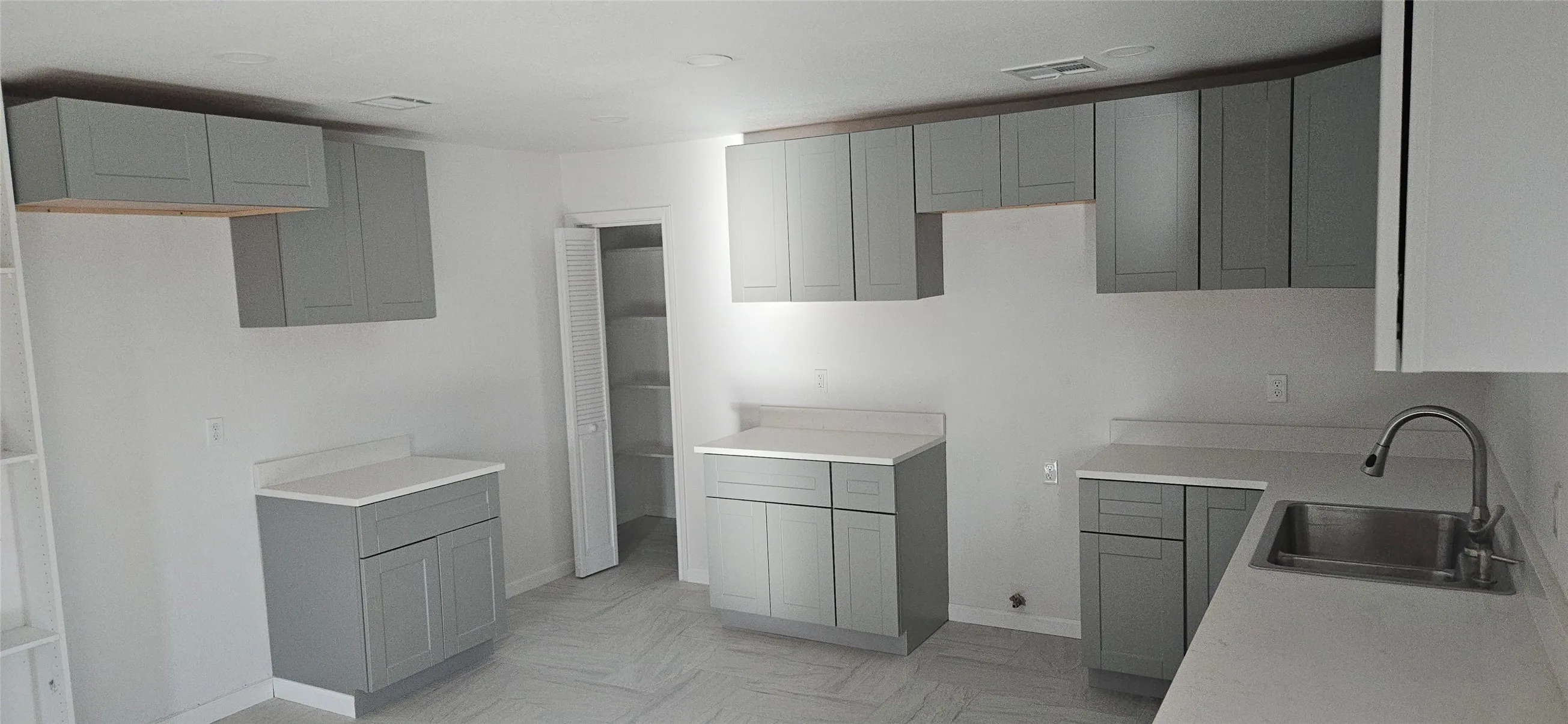 Single Family Residence For Sale in Mc Lennan County , 2110 N 06th Street, Waco, Texas 76708, 3 Bedroom, 2 Bathroom, 1 Garage spaces, 2,036 Sqft, built in 1989, mls#21138881, Real Estate Agent in Waco, Homes For Sale in Mc Lennan county, Homes For Sale in Waco, Realtor in Waco Texas, Real Estate Brokerage Independent Realty Texas, Luminita Cordes Realtor
