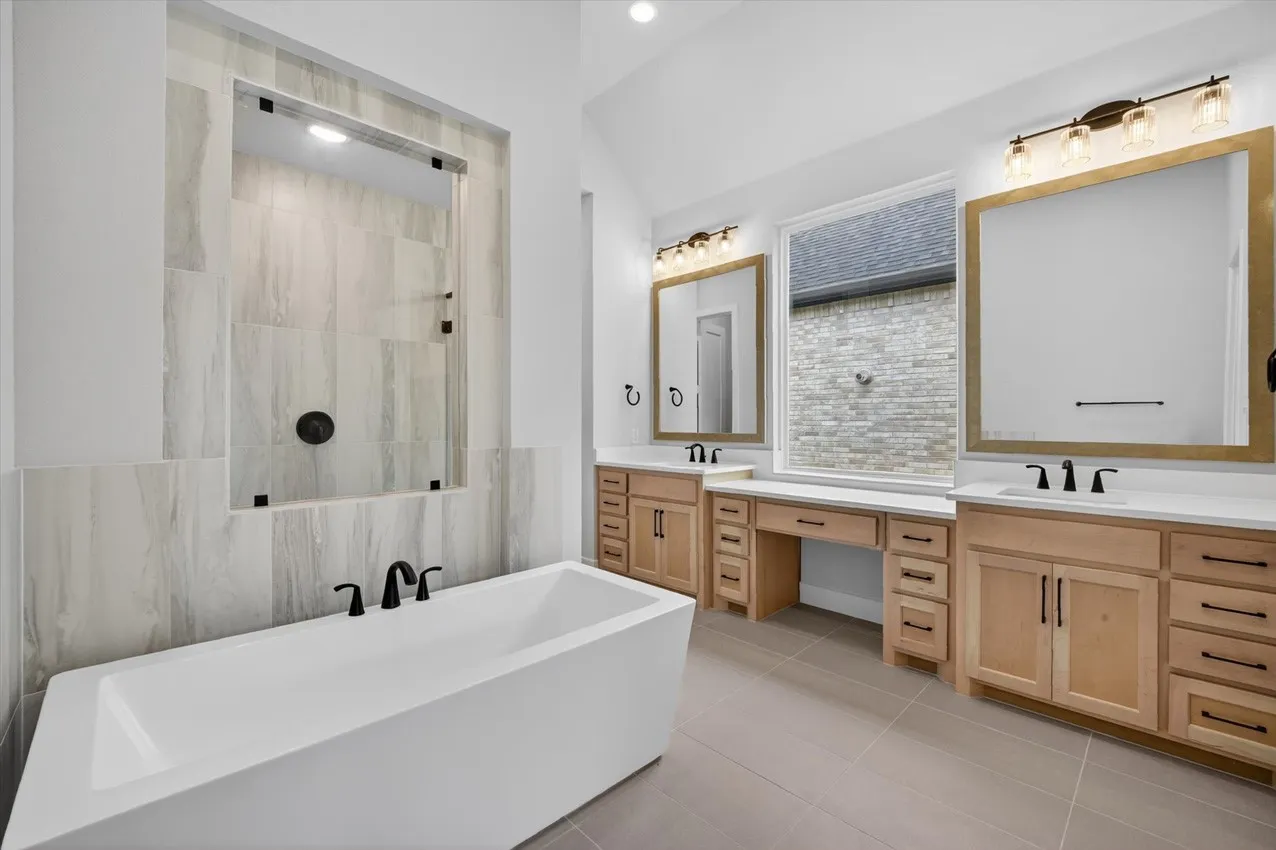 Single Family Residence For Sale in Rockwall County , 932 Shady Oaks Drive, Rockwall, Texas 75087, 4 Bedroom, 4 Bathroom, 3 Garage spaces, 2,898 Sqft, built in 2026, New Construction - Incomplete, mls#21138997, Real Estate Agent in Rockwall, Homes For Sale in Rockwall county, Homes For Sale in Rockwall, Realtor in Rockwall Texas, Real Estate Brokerage Independent Realty Texas, Luminita Cordes Realtor