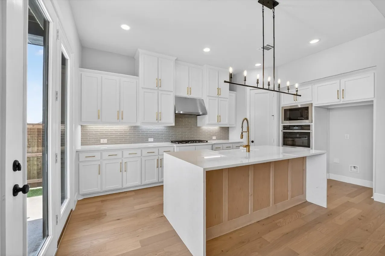 Single Family Residence For Sale in Rockwall County , 932 Shady Oaks Drive, Rockwall, Texas 75087, 4 Bedroom, 4 Bathroom, 3 Garage spaces, 2,898 Sqft, built in 2026, New Construction - Incomplete, mls#21138997, Real Estate Agent in Rockwall, Homes For Sale in Rockwall county, Homes For Sale in Rockwall, Realtor in Rockwall Texas, Real Estate Brokerage Independent Realty Texas, Luminita Cordes Realtor