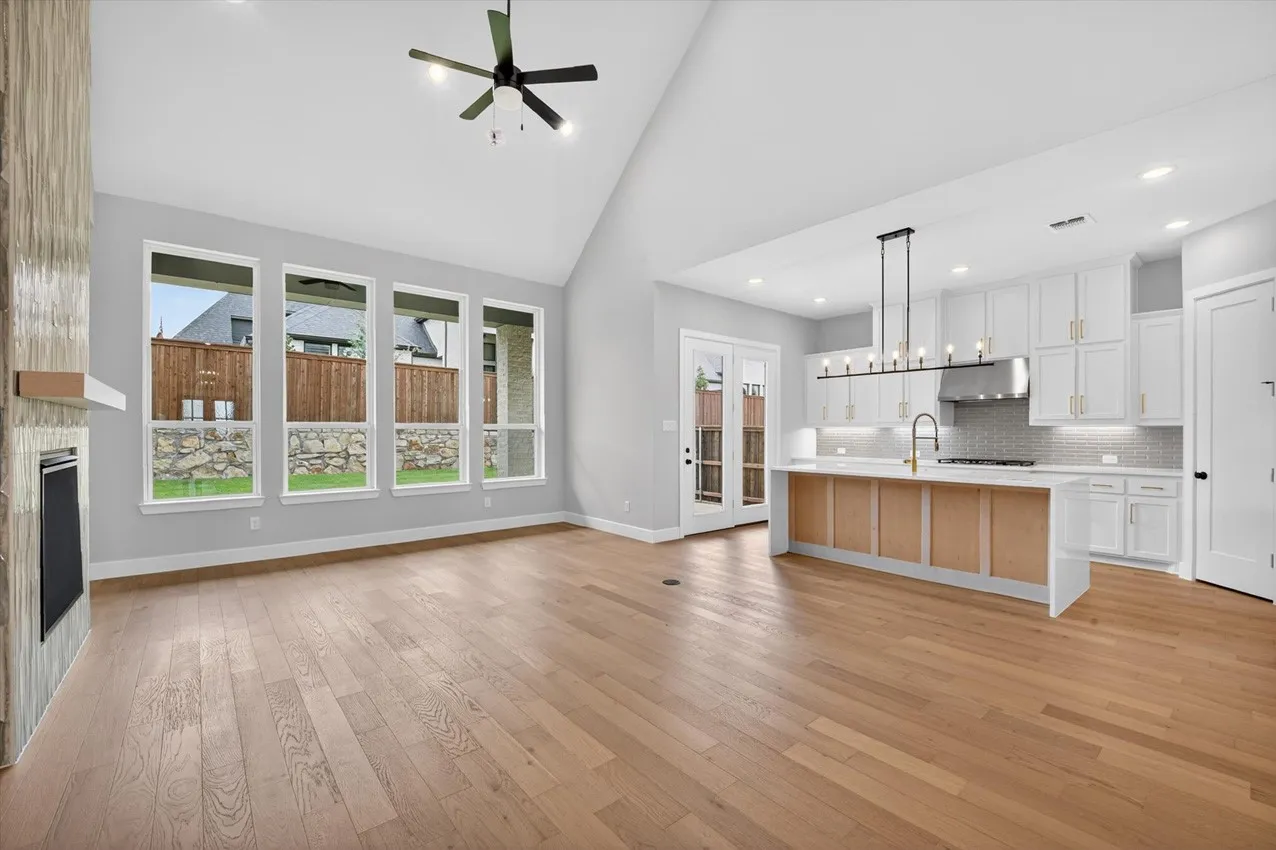 Single Family Residence For Sale in Rockwall County , 932 Shady Oaks Drive, Rockwall, Texas 75087, 4 Bedroom, 4 Bathroom, 3 Garage spaces, 2,898 Sqft, built in 2026, New Construction - Incomplete, mls#21138997, Real Estate Agent in Rockwall, Homes For Sale in Rockwall county, Homes For Sale in Rockwall, Realtor in Rockwall Texas, Real Estate Brokerage Independent Realty Texas, Luminita Cordes Realtor