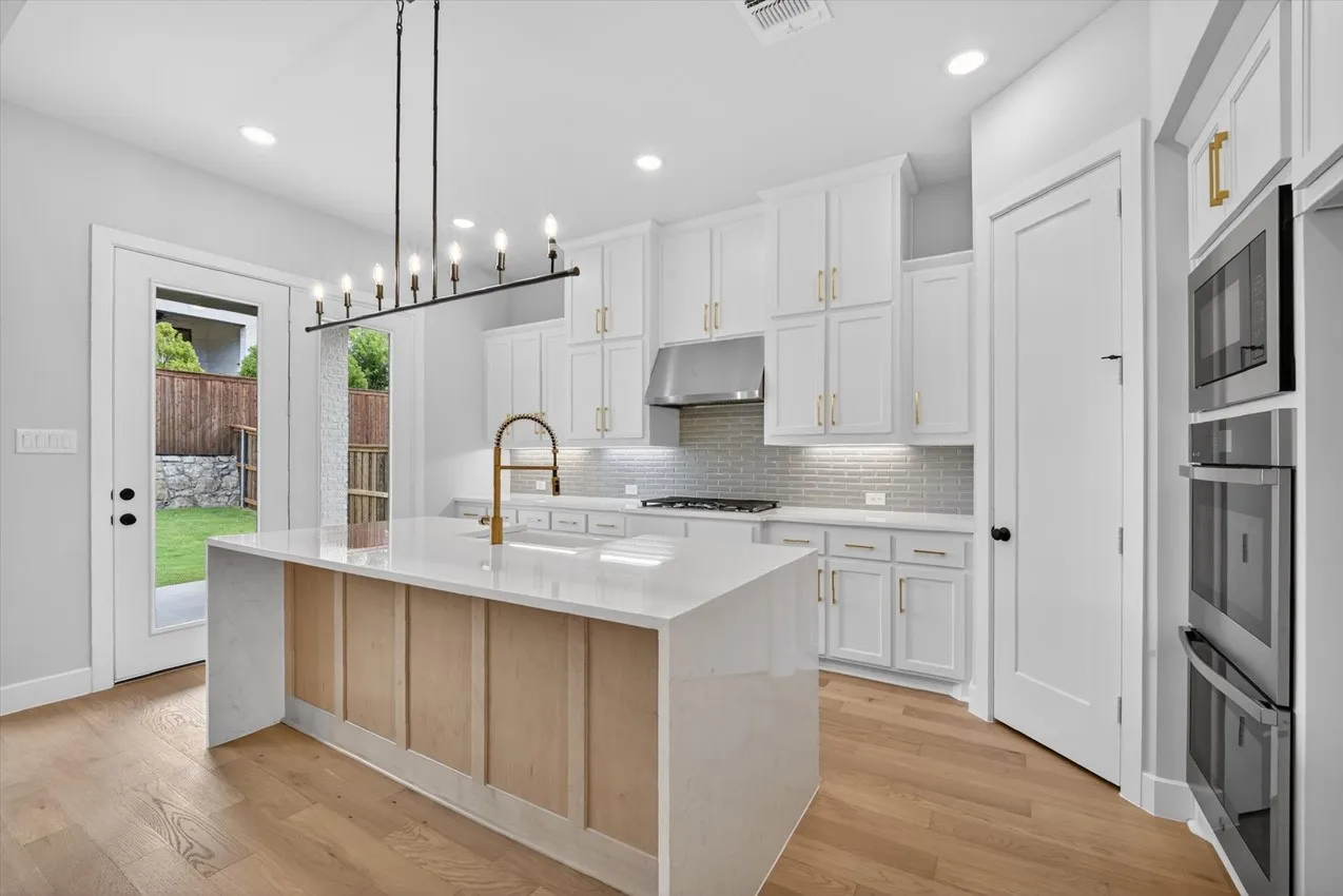 Single Family Residence For Sale in Rockwall County , 932 Shady Oaks Drive, Rockwall, Texas 75087, 4 Bedroom, 4 Bathroom, 3 Garage spaces, 2,898 Sqft, built in 2026, New Construction - Incomplete, mls#21138997, Real Estate Agent in Rockwall, Homes For Sale in Rockwall county, Homes For Sale in Rockwall, Realtor in Rockwall Texas, Real Estate Brokerage Independent Realty Texas, Luminita Cordes Realtor
