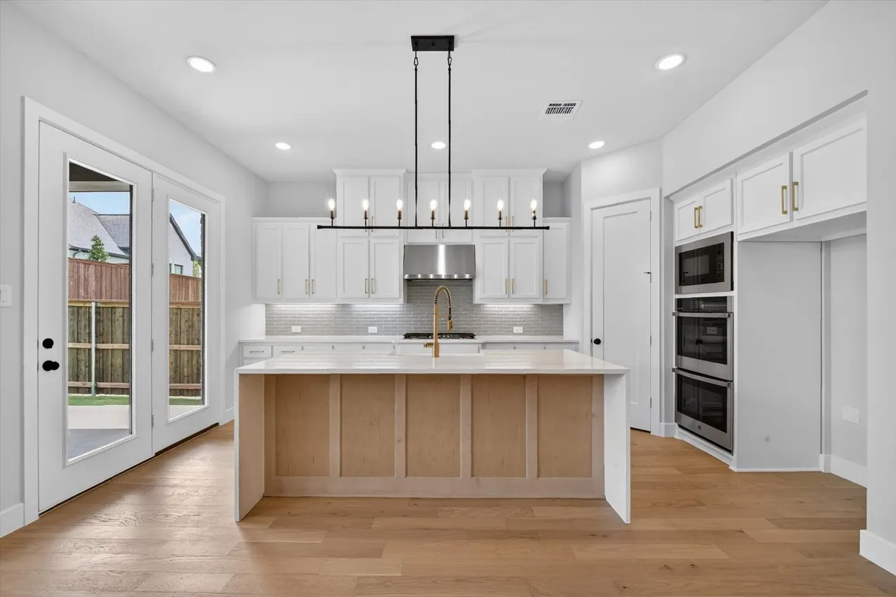 Single Family Residence For Sale in Rockwall County , 932 Shady Oaks Drive, Rockwall, Texas 75087, 4 Bedroom, 4 Bathroom, 3 Garage spaces, 2,898 Sqft, built in 2026, New Construction - Incomplete, mls#21138997, Real Estate Agent in Rockwall, Homes For Sale in Rockwall county, Homes For Sale in Rockwall, Realtor in Rockwall Texas, Real Estate Brokerage Independent Realty Texas, Luminita Cordes Realtor