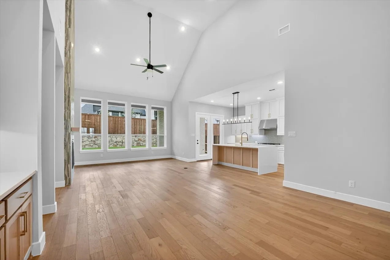 Single Family Residence For Sale in Rockwall County , 932 Shady Oaks Drive, Rockwall, Texas 75087, 4 Bedroom, 4 Bathroom, 3 Garage spaces, 2,898 Sqft, built in 2026, New Construction - Incomplete, mls#21138997, Real Estate Agent in Rockwall, Homes For Sale in Rockwall county, Homes For Sale in Rockwall, Realtor in Rockwall Texas, Real Estate Brokerage Independent Realty Texas, Luminita Cordes Realtor
