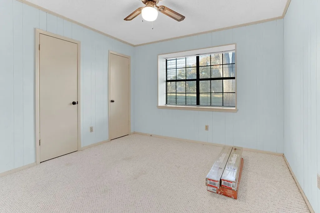 Farm For Sale in Smith County , 12575 Fm 3271, Tyler, Texas 75704, 4 Bedroom, 3 Bathroom, 2 Garage spaces, 2,379 Sqft, built in 1978, Price $695,000, mls#21139363, Real Estate Agent in Tyler, Homes For Sale in Smith county, Homes For Sale in Tyler, Realtor in Tyler Texas, Real Estate Brokerage Independent Realty Texas, Luminita Cordes Realtor