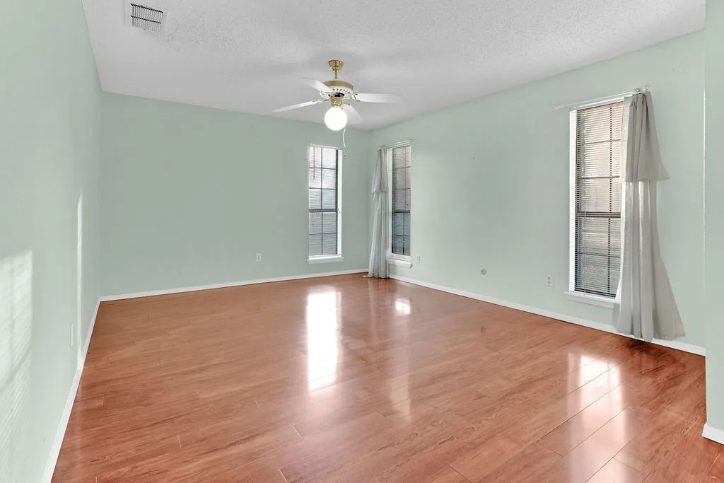 Farm For Sale in Smith County , 12575 Fm 3271, Tyler, Texas 75704, 4 Bedroom, 3 Bathroom, 2 Garage spaces, 2,379 Sqft, built in 1978, Price $695,000, mls#21139363, Real Estate Agent in Tyler, Homes For Sale in Smith county, Homes For Sale in Tyler, Realtor in Tyler Texas, Real Estate Brokerage Independent Realty Texas, Luminita Cordes Realtor