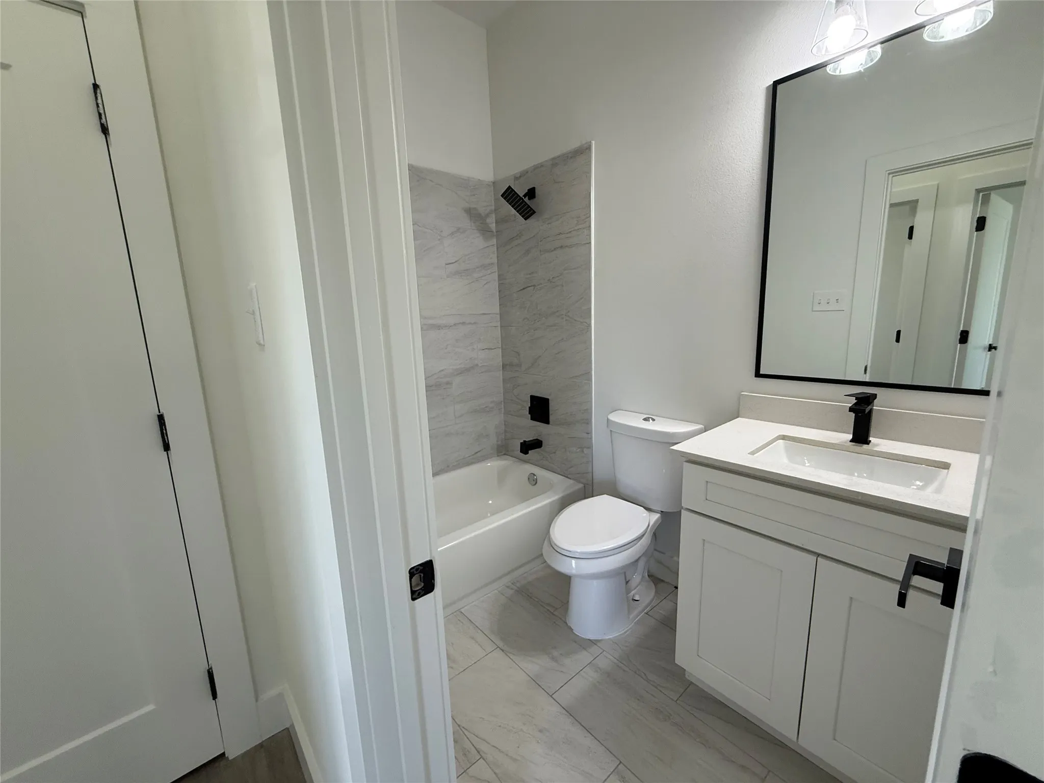 Single Family Residence For Sale in Johnson County , 209 Comfort Drive, Godley, Texas 76044, 3 Bedroom, 2 Bathroom, 2 Garage spaces, 1,763 Sqft, built in 2026, New Construction - Incomplete, mls#21134861, Real Estate Agent in Godley, Homes For Sale in Johnson county, Homes For Sale in Godley, Realtor in Godley Texas, Real Estate Brokerage Independent Realty Texas, Luminita Cordes Realtor