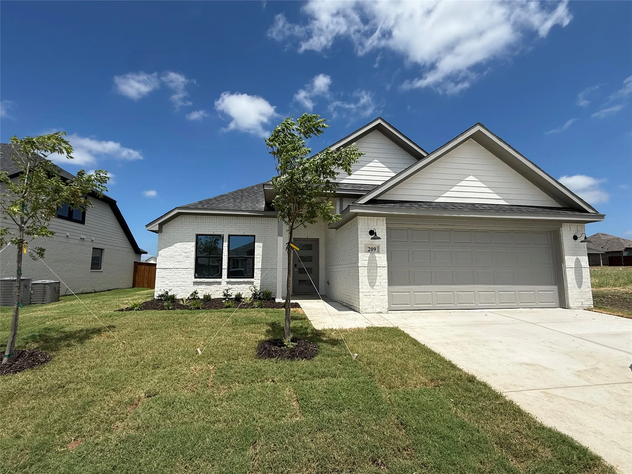 Single Family Residence For Sale in Johnson County , 209 Comfort Drive, Godley, Texas 76044, 3 Bedroom, 2 Bathroom, 2 Garage spaces, 1,763 Sqft, built in 2026, New Construction - Incomplete, mls#21134861, Real Estate Agent in Godley, Homes For Sale in Johnson county, Homes For Sale in Godley, Realtor in Godley Texas, Real Estate Brokerage Independent Realty Texas, Luminita Cordes Realtor