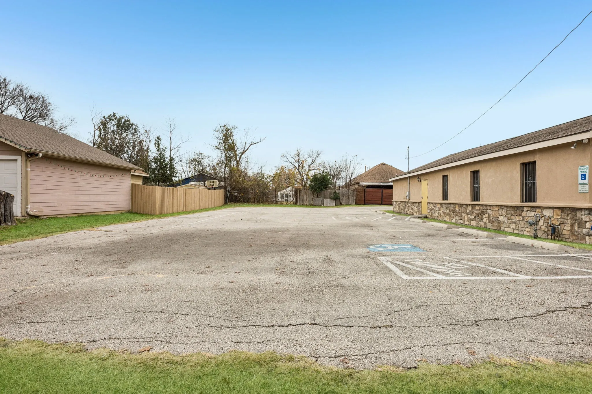 Unimproved Land For Sale in Dallas County , 1734 Nomas Street, Dallas, Texas 75212, 0, 0, Garage spaces, 0 Sqft, built in 0, mls#21138545, Real Estate Agent in Dallas, Homes For Sale in Dallas county, Homes For Sale in Dallas, Realtor in Dallas Texas, Real Estate Brokerage Independent Realty Texas, Luminita Cordes Realtor