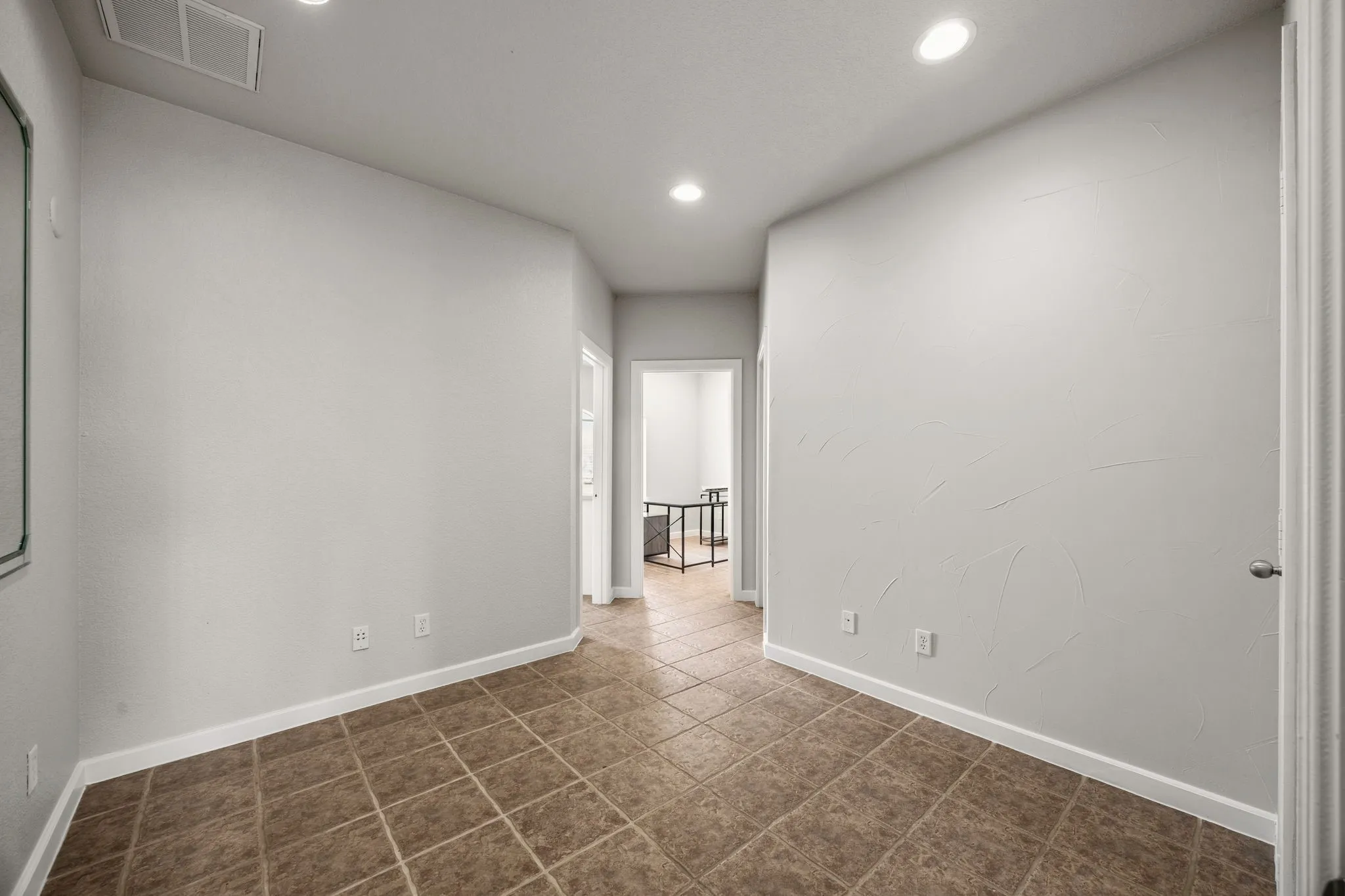 Office For Rent in Wise County , 401 Center Court Drive, Bridgeport, Texas 76426, 0, 0, Garage spaces, 0 Sqft, built in 2001, Preowned, Price $4,750, mls#21139490, Real Estate Agent in Bridgeport, Homes For Rent in Wise county, Homes For Rent in Bridgeport, Realtor in Bridgeport Texas, Real Estate Brokerage Independent Realty Texas, Luminita Cordes Realtor