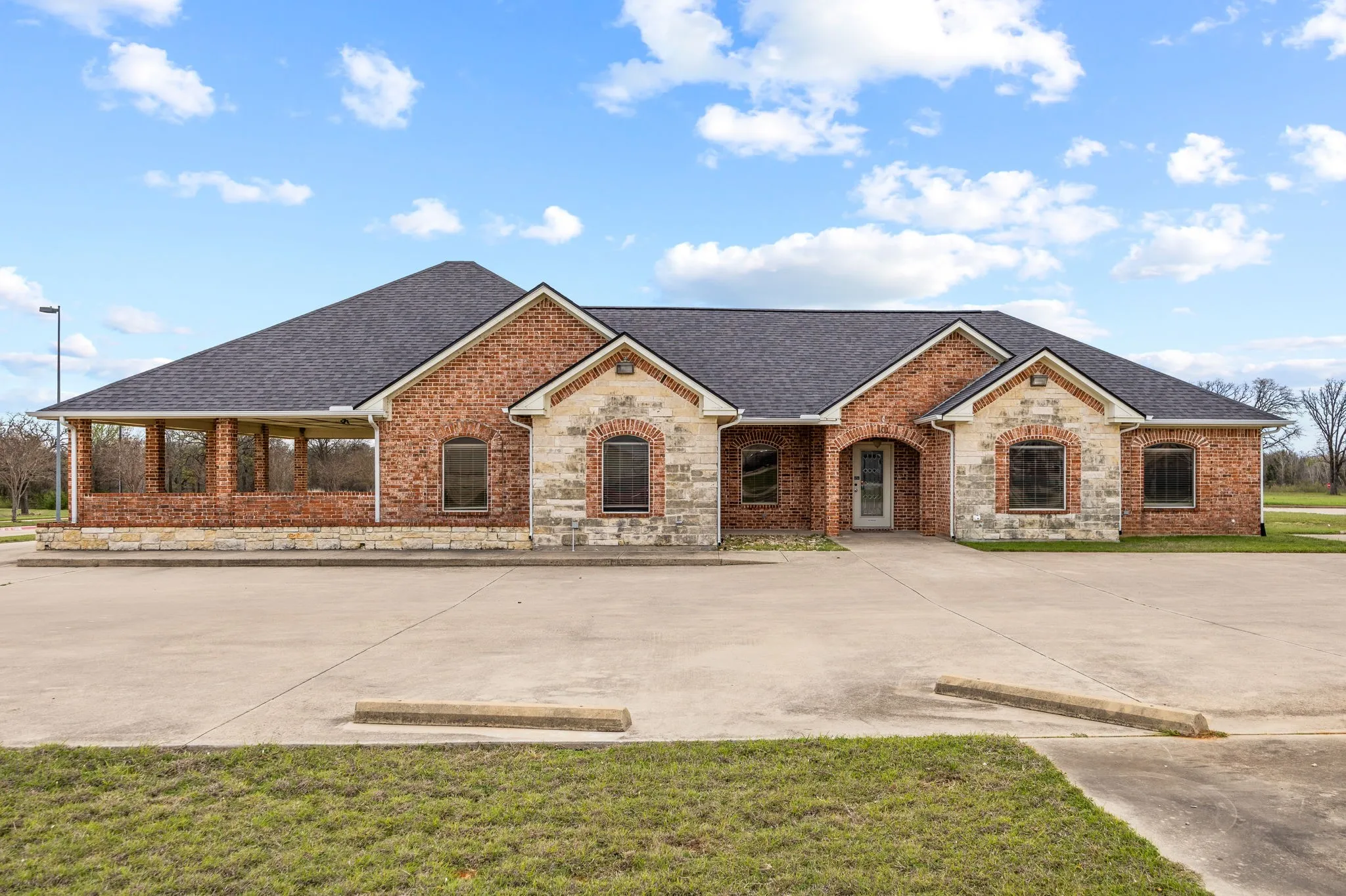 Office For Rent in Wise County , 401 Center Court Drive, Bridgeport, Texas 76426, 0, 0, Garage spaces, 0 Sqft, built in 2001, Preowned, Price $4,750, mls#21139490, Real Estate Agent in Bridgeport, Homes For Rent in Wise county, Homes For Rent in Bridgeport, Realtor in Bridgeport Texas, Real Estate Brokerage Independent Realty Texas, Luminita Cordes Realtor