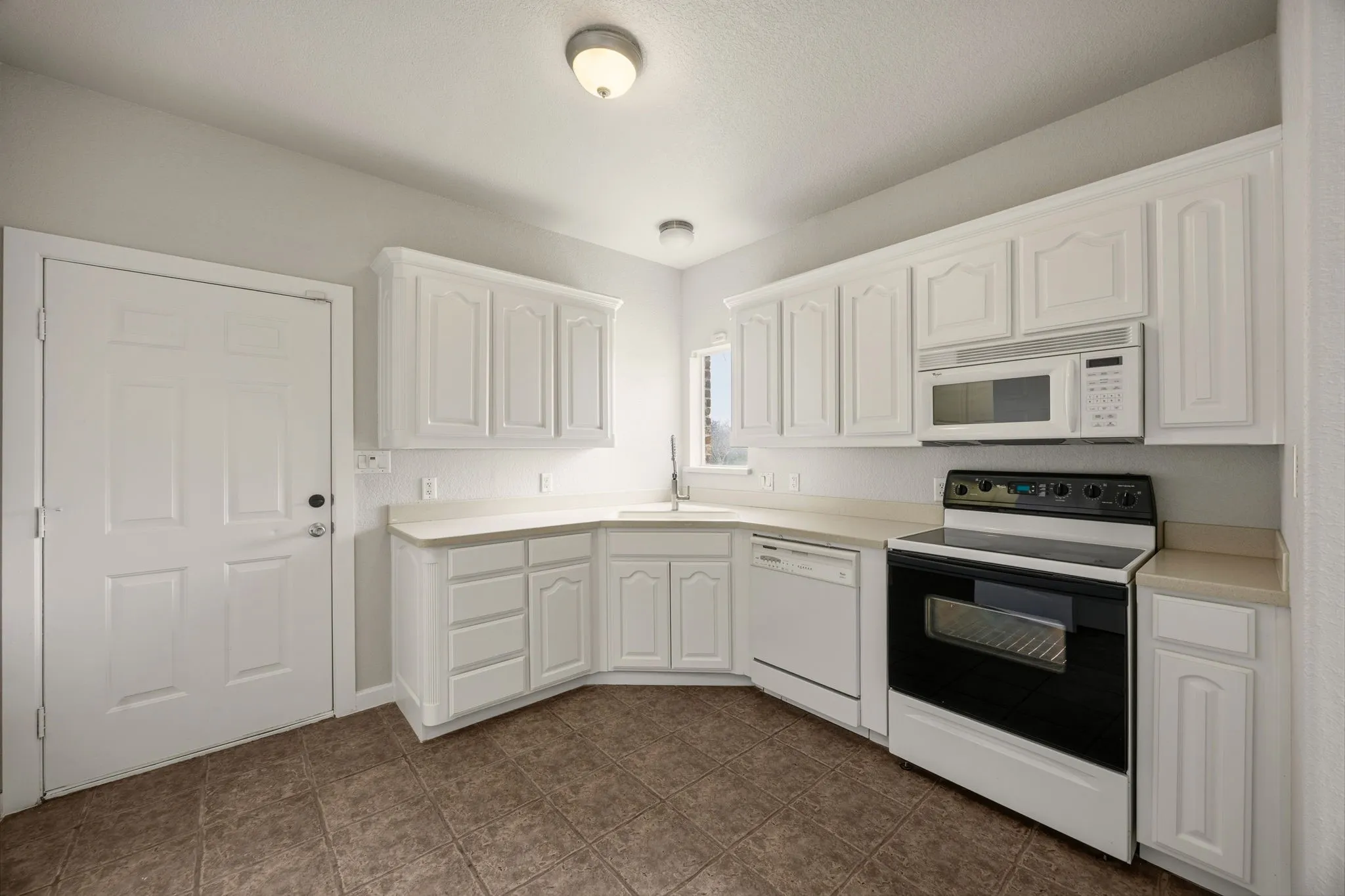 Office For Rent in Wise County , 401 Center Court Drive, Bridgeport, Texas 76426, 0, 0, Garage spaces, 0 Sqft, built in 2001, Preowned, Price $4,750, mls#21139490, Real Estate Agent in Bridgeport, Homes For Rent in Wise county, Homes For Rent in Bridgeport, Realtor in Bridgeport Texas, Real Estate Brokerage Independent Realty Texas, Luminita Cordes Realtor
