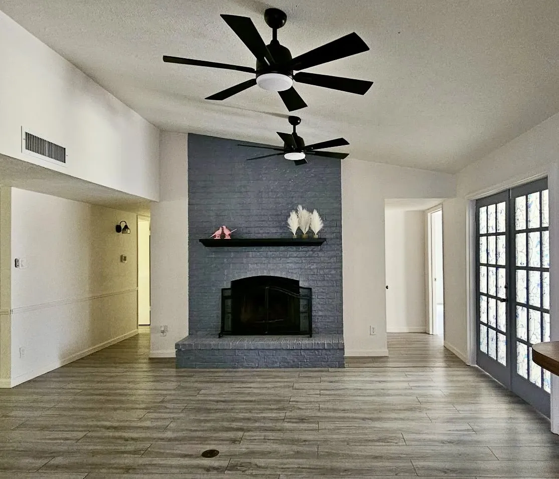 Single Family Residence For Sale in Dallas County , 509 Chestnut Drive, Grand Prairie, Texas 75052, 3 Bedrooms, 2 Bathrooms, 2 Garage spaces, 1,770 Sqft, built in 1982, Price $334,500, mls#21138903, Real Estate Agent in Grand Prairie, Homes For Sale in Dallas county, Homes For Sale in Grand Prairie, Realtor in Grand Prairie Texas, Real Estate Brokerage Independent Realty Texas, Luminita Cordes Realtor