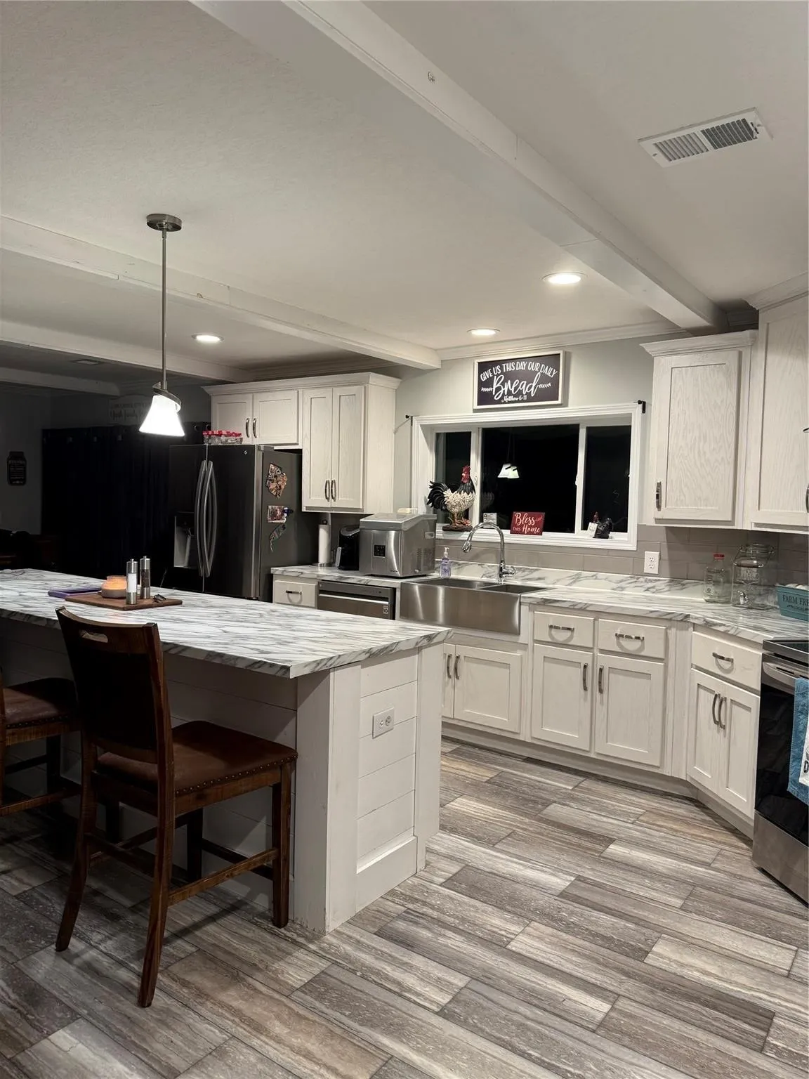 Farm For Sale in Erath County , 4565 County Road 140, Stephenville, Texas 76401, 4 Bedrooms, 2 Bathrooms, Garage spaces, 2,400 Sqft, built in 2022, Preowned, Price $1,450,000, mls#21139652, Real Estate Agent in Stephenville, Homes For Sale in Erath county, Homes For Sale in Stephenville, Realtor in Stephenville Texas, Real Estate Brokerage Independent Realty Texas, Luminita Cordes Realtor