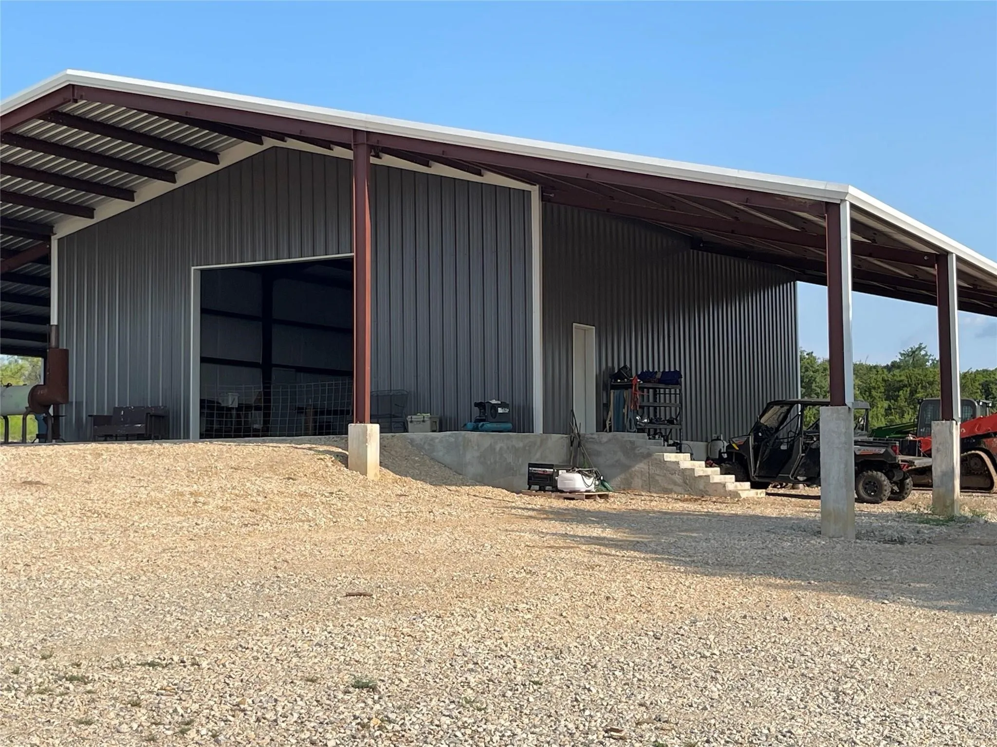 Farm For Sale in Erath County , 4565 County Road 140, Stephenville, Texas 76401, 4 Bedrooms, 2 Bathrooms, Garage spaces, 2,400 Sqft, built in 2022, Preowned, Price $1,450,000, mls#21139652, Real Estate Agent in Stephenville, Homes For Sale in Erath county, Homes For Sale in Stephenville, Realtor in Stephenville Texas, Real Estate Brokerage Independent Realty Texas, Luminita Cordes Realtor