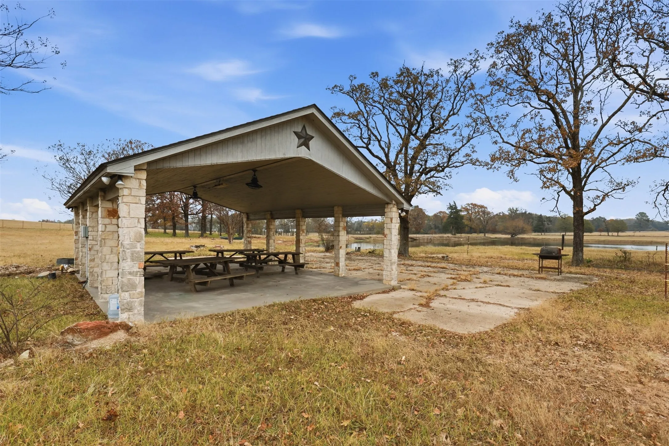 Improved Land For Sale in Hopkins County , 8919 County Road 2310, Sulphur Springs, Texas 75482, 0, 0, Garage spaces, 0 Sqft, built in 0, Price $258,000, mls#21137691, Real Estate Agent in Sulphur Springs, Homes For Sale in Hopkins county, Homes For Sale in Sulphur Springs, Realtor in Sulphur Springs Texas, Real Estate Brokerage Independent Realty Texas, Luminita Cordes Realtor