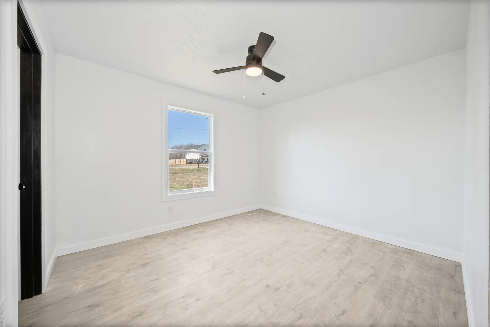 Single Family Residence For Sale in Hill County , 203 E South Street, Itasca, Texas 76055, 3 Bedrooms, 2 Bathrooms, 1 Garage spaces, 1,375 Sqft, built in 2025, New Construction - Complete, Price $237,000, mls#21139334, Real Estate Agent in Itasca, Homes For Sale in Hill county, Homes For Sale in Itasca, Realtor in Itasca Texas, Real Estate Brokerage Independent Realty Texas, Luminita Cordes Realtor
