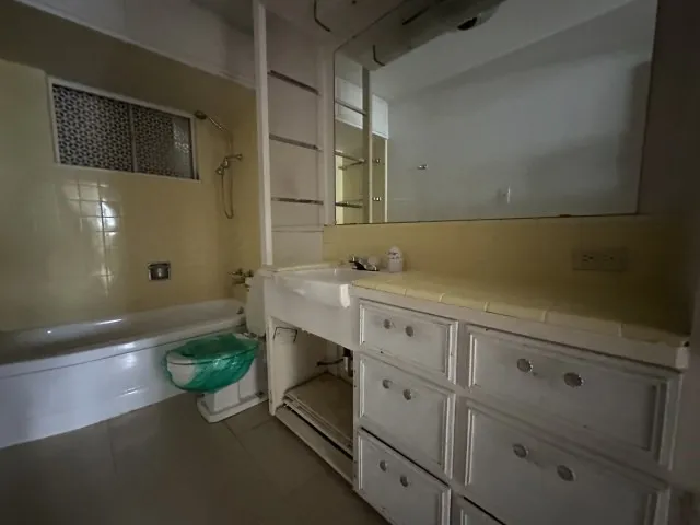 Single Family Residence For Sale in Sutton County , 107 Manor Street, Sonora, Texas 76950, 3 Bedroom, 3 Bathroom, Garage spaces, 2,238 Sqft, built in 1957, Preowned, mls#21140902, Real Estate Agent in Sonora, Homes For Sale in Sutton county, Homes For Sale in Sonora, Realtor in Sonora Texas, Real Estate Brokerage Independent Realty Texas, Luminita Cordes Realtor