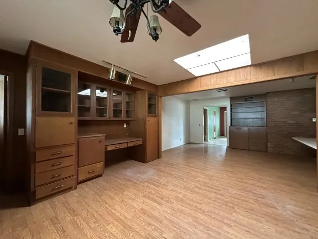Single Family Residence For Sale in Sutton County , 107 Manor Street, Sonora, Texas 76950, 3 Bedroom, 3 Bathroom, Garage spaces, 2,238 Sqft, built in 1957, Preowned, mls#21140902, Real Estate Agent in Sonora, Homes For Sale in Sutton county, Homes For Sale in Sonora, Realtor in Sonora Texas, Real Estate Brokerage Independent Realty Texas, Luminita Cordes Realtor