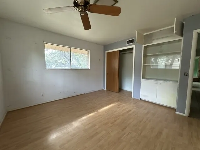 Single Family Residence For Sale in Sutton County , 107 Manor Street, Sonora, Texas 76950, 3 Bedroom, 3 Bathroom, Garage spaces, 2,238 Sqft, built in 1957, Preowned, mls#21140902, Real Estate Agent in Sonora, Homes For Sale in Sutton county, Homes For Sale in Sonora, Realtor in Sonora Texas, Real Estate Brokerage Independent Realty Texas, Luminita Cordes Realtor