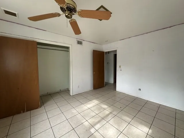 Single Family Residence For Sale in Sutton County , 107 Manor Street, Sonora, Texas 76950, 3 Bedroom, 3 Bathroom, Garage spaces, 2,238 Sqft, built in 1957, Preowned, mls#21140902, Real Estate Agent in Sonora, Homes For Sale in Sutton county, Homes For Sale in Sonora, Realtor in Sonora Texas, Real Estate Brokerage Independent Realty Texas, Luminita Cordes Realtor