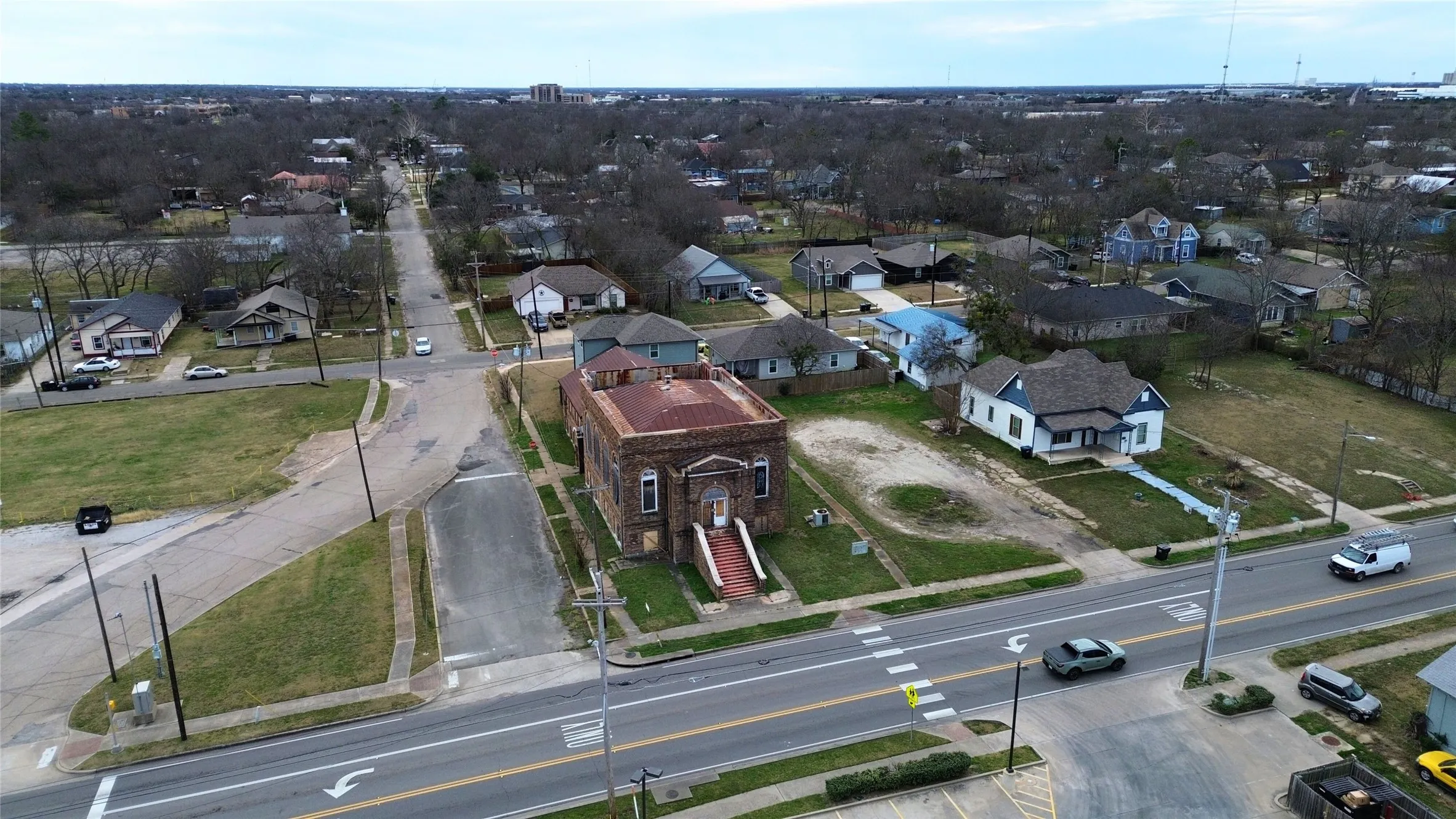 Retail For Sale in Hunt County , 3907 Lee Street, Greenville, Texas 75401, 0, 0, Garage spaces, 0 Sqft, built in 1965, Preowned, Price $475,000, mls#21141036, Real Estate Agent in Greenville, Homes For Sale in Hunt county, Homes For Sale in Greenville, Realtor in Greenville Texas, Real Estate Brokerage Independent Realty Texas, Luminita Cordes Realtor
