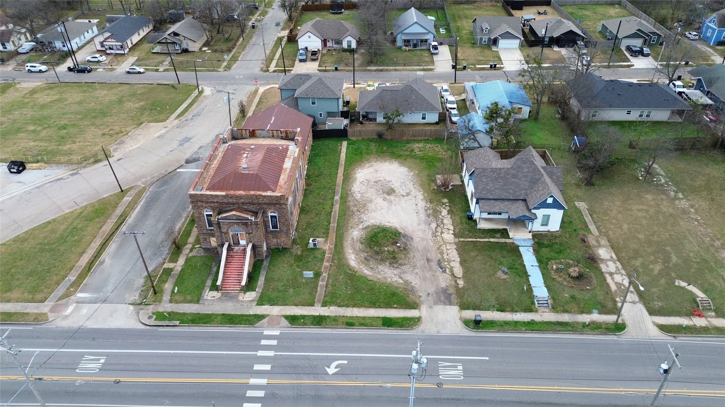 Retail For Sale in Hunt County , 3907 Lee Street, Greenville, Texas 75401, 0, 0, Garage spaces, 0 Sqft, built in 1965, Preowned, Price $475,000, mls#21141036, Real Estate Agent in Greenville, Homes For Sale in Hunt county, Homes For Sale in Greenville, Realtor in Greenville Texas, Real Estate Brokerage Independent Realty Texas, Luminita Cordes Realtor
