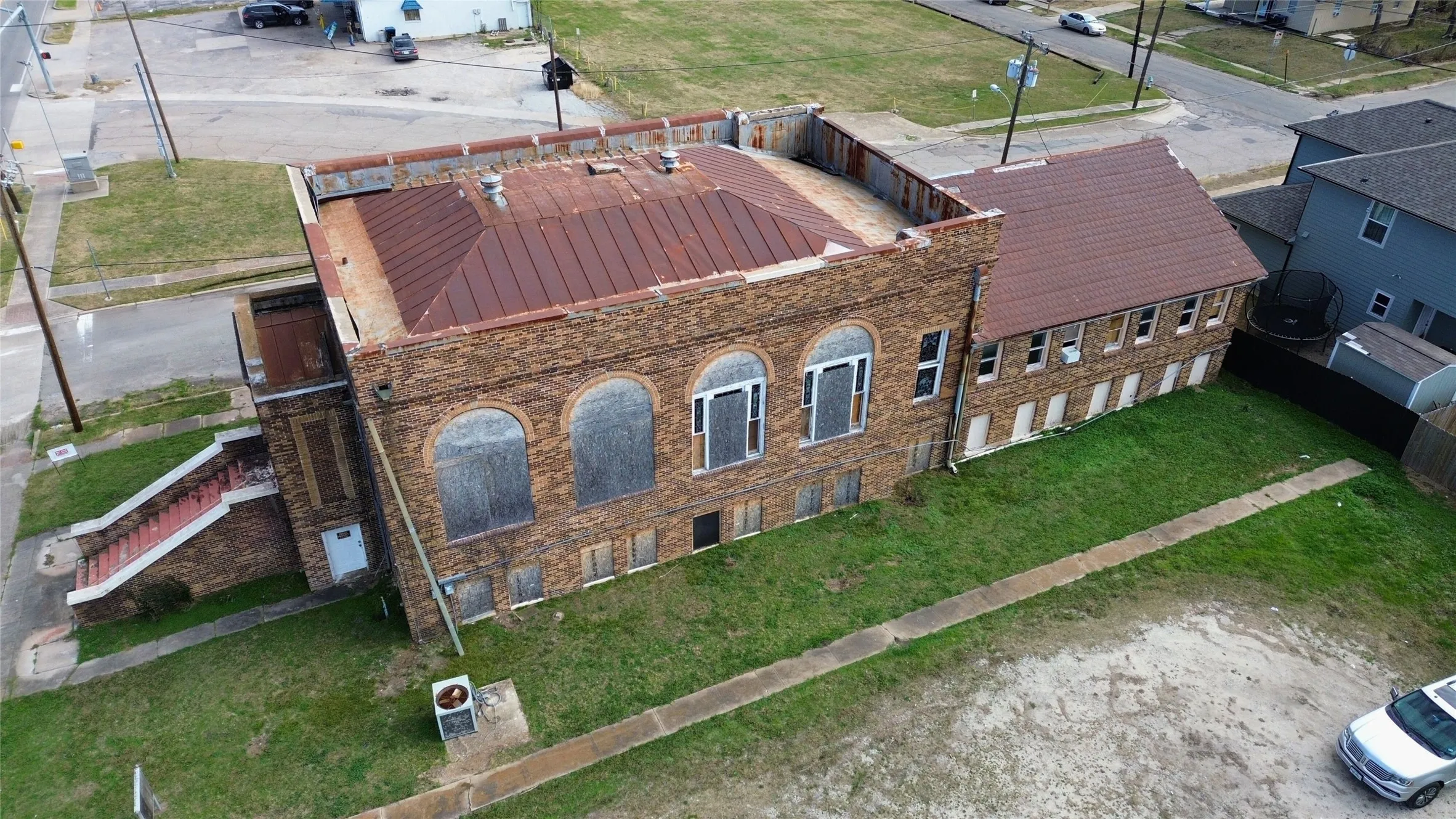 Retail For Sale in Hunt County , 3907 Lee Street, Greenville, Texas 75401, 0, 0, Garage spaces, 0 Sqft, built in 1965, Preowned, Price $475,000, mls#21141036, Real Estate Agent in Greenville, Homes For Sale in Hunt county, Homes For Sale in Greenville, Realtor in Greenville Texas, Real Estate Brokerage Independent Realty Texas, Luminita Cordes Realtor