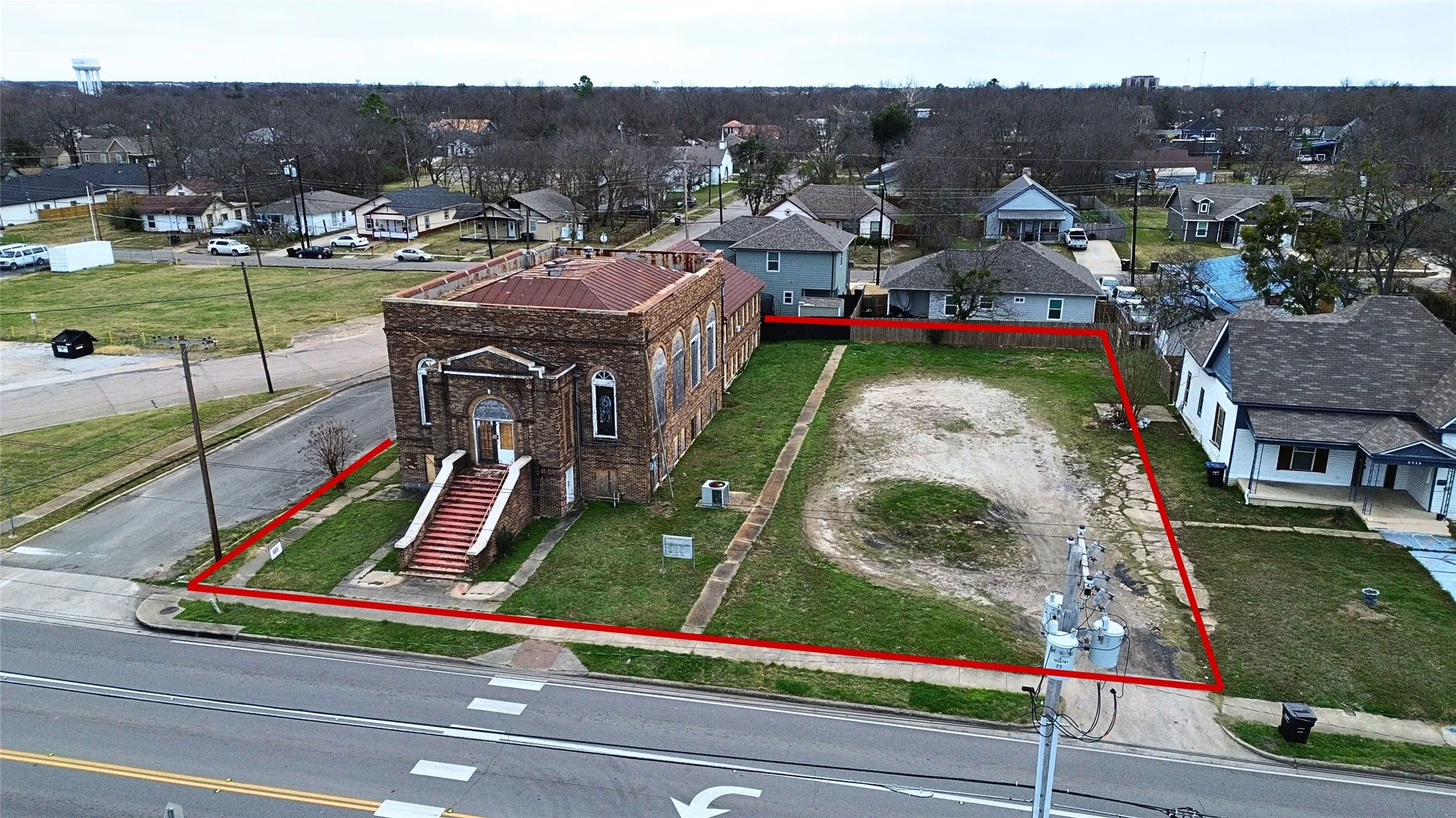 Retail For Sale in Hunt County , 3907 Lee Street, Greenville, Texas 75401, 0, 0, Garage spaces, 0 Sqft, built in 1965, Preowned, Price $475,000, mls#21141036, Real Estate Agent in Greenville, Homes For Sale in Hunt county, Homes For Sale in Greenville, Realtor in Greenville Texas, Real Estate Brokerage Independent Realty Texas, Luminita Cordes Realtor