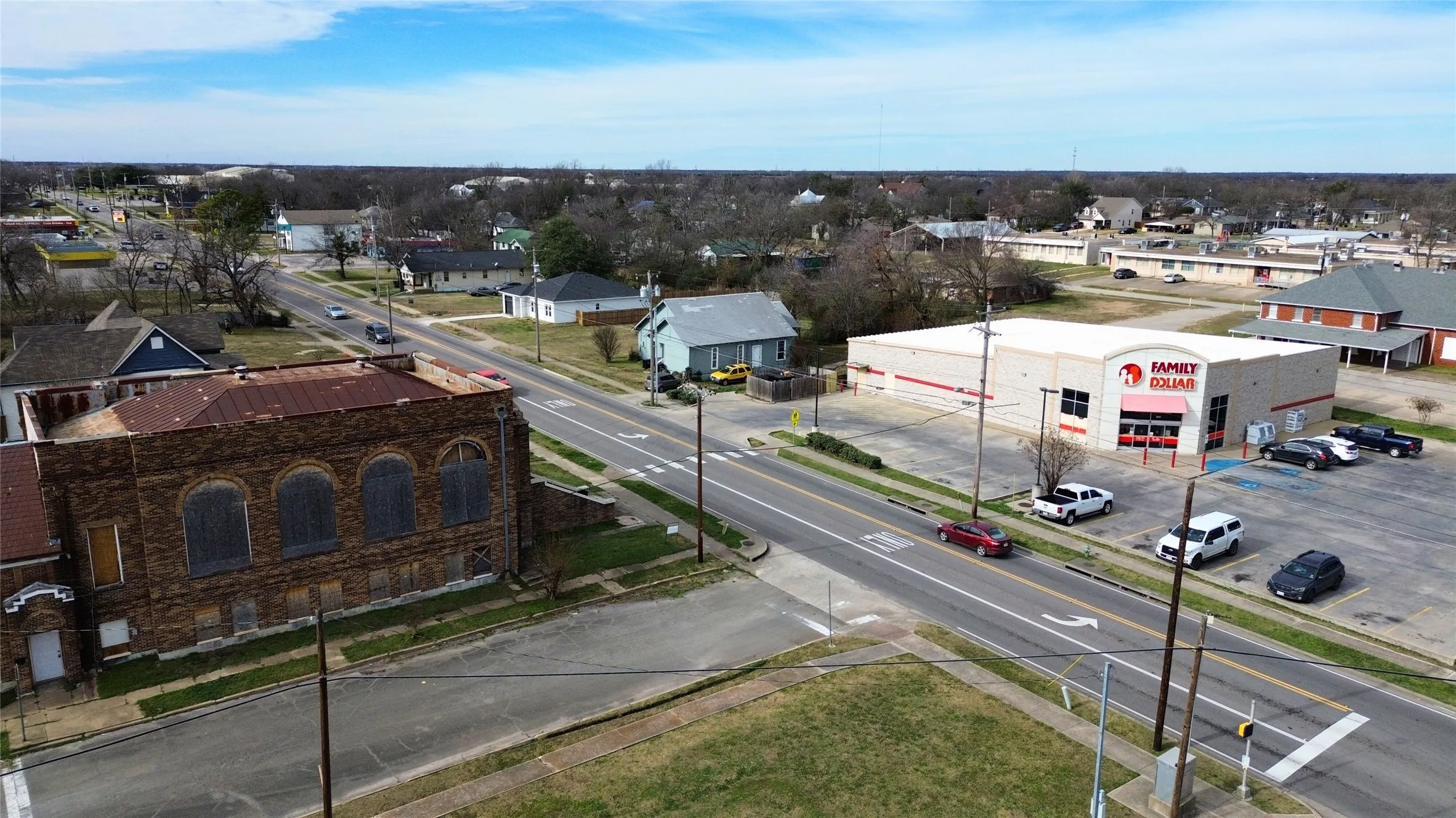 Retail For Sale in Hunt County , 3907 Lee Street, Greenville, Texas 75401, 0, 0, Garage spaces, 0 Sqft, built in 1965, Preowned, Price $475,000, mls#21141036, Real Estate Agent in Greenville, Homes For Sale in Hunt county, Homes For Sale in Greenville, Realtor in Greenville Texas, Real Estate Brokerage Independent Realty Texas, Luminita Cordes Realtor