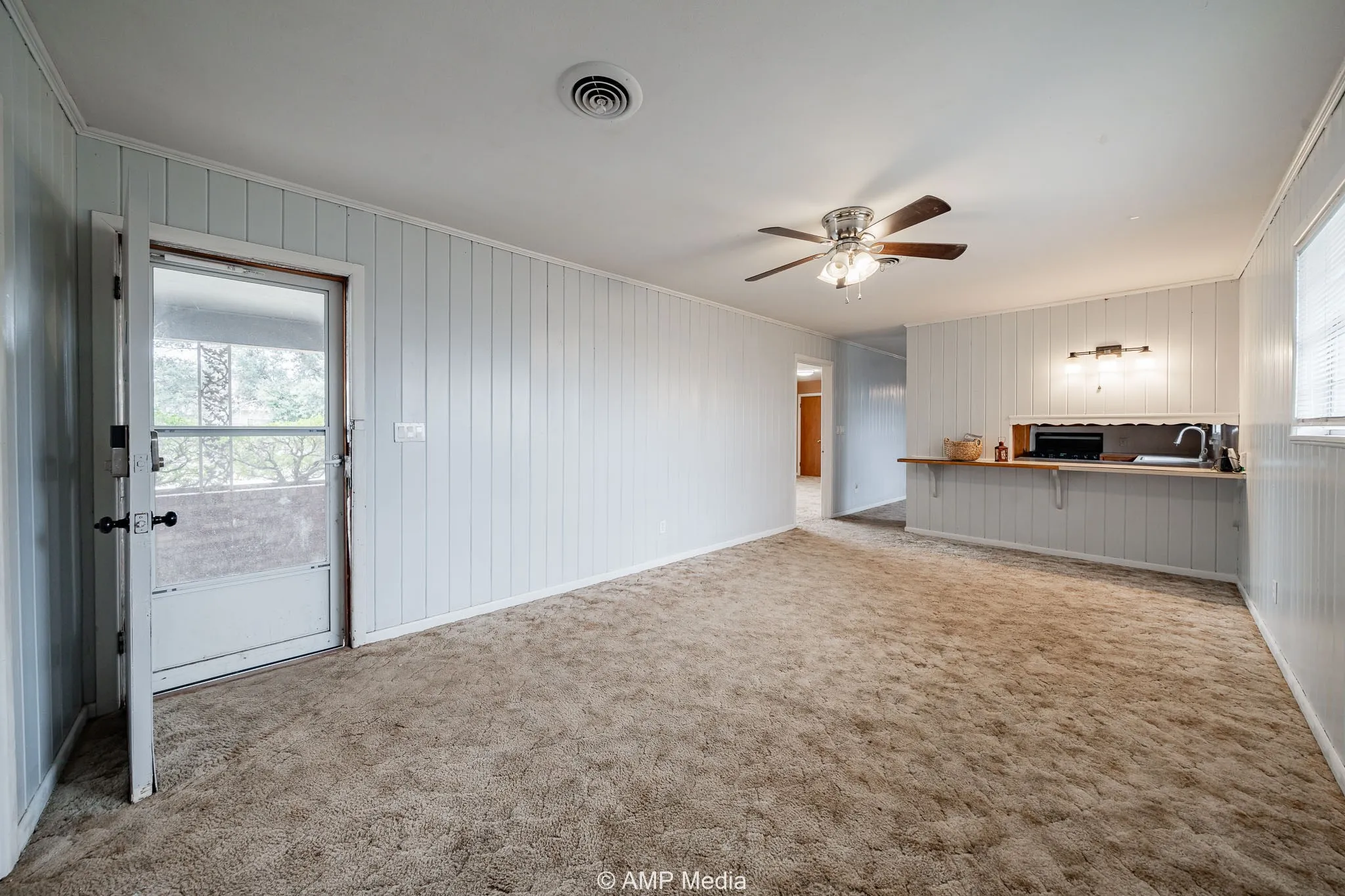 Single Family Residence For Sale in Knox County , 510 W Irving Street, Munday, Texas 76371, 2 Bedroom, 1 Bathroom, Garage spaces, 1,284 Sqft, built in 1951, Preowned, mls#21140913, Real Estate Agent in Munday, Homes For Sale in Knox county, Homes For Sale in Munday, Realtor in Munday Texas, Real Estate Brokerage Independent Realty Texas, Luminita Cordes Realtor