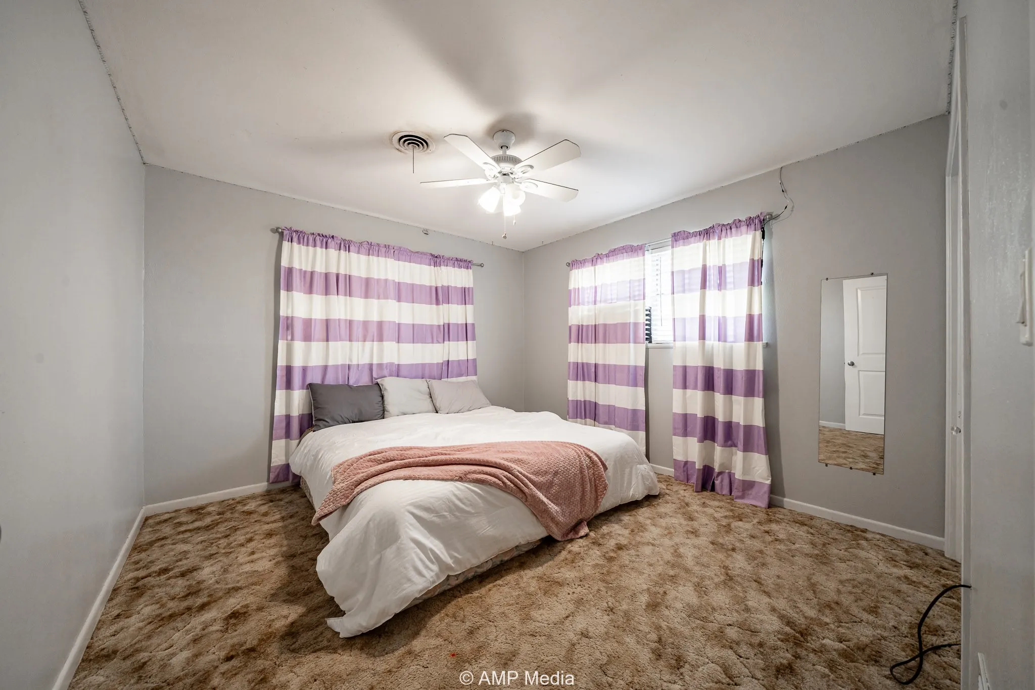 Single Family Residence For Sale in Knox County , 510 W Irving Street, Munday, Texas 76371, 2 Bedroom, 1 Bathroom, Garage spaces, 1,284 Sqft, built in 1951, Preowned, mls#21140913, Real Estate Agent in Munday, Homes For Sale in Knox county, Homes For Sale in Munday, Realtor in Munday Texas, Real Estate Brokerage Independent Realty Texas, Luminita Cordes Realtor