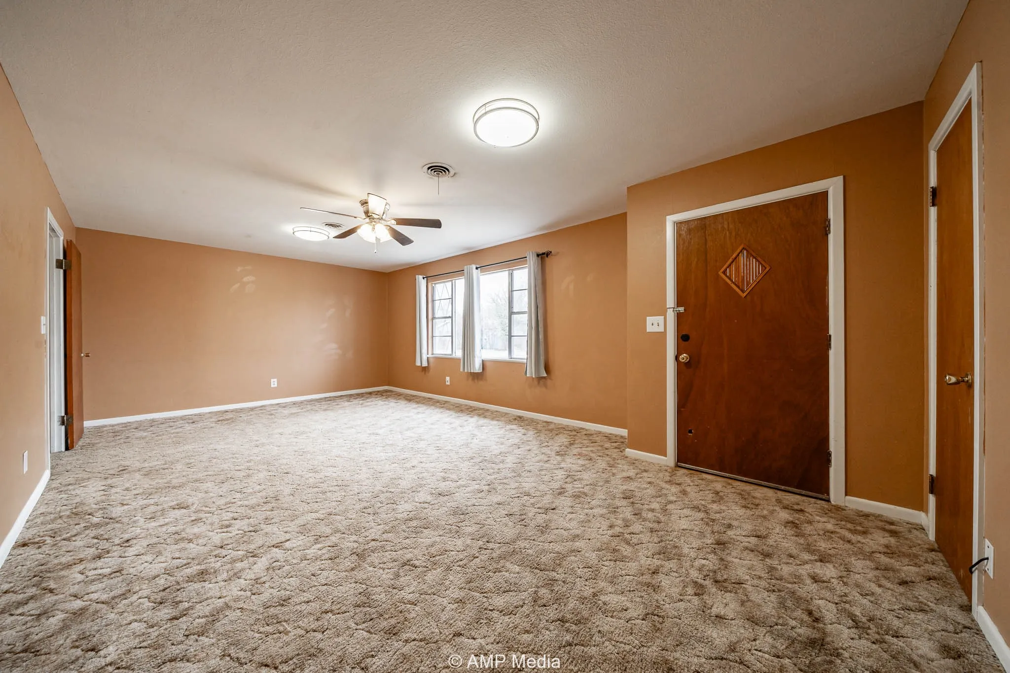 Single Family Residence For Sale in Knox County , 510 W Irving Street, Munday, Texas 76371, 2 Bedroom, 1 Bathroom, Garage spaces, 1,284 Sqft, built in 1951, Preowned, mls#21140913, Real Estate Agent in Munday, Homes For Sale in Knox county, Homes For Sale in Munday, Realtor in Munday Texas, Real Estate Brokerage Independent Realty Texas, Luminita Cordes Realtor