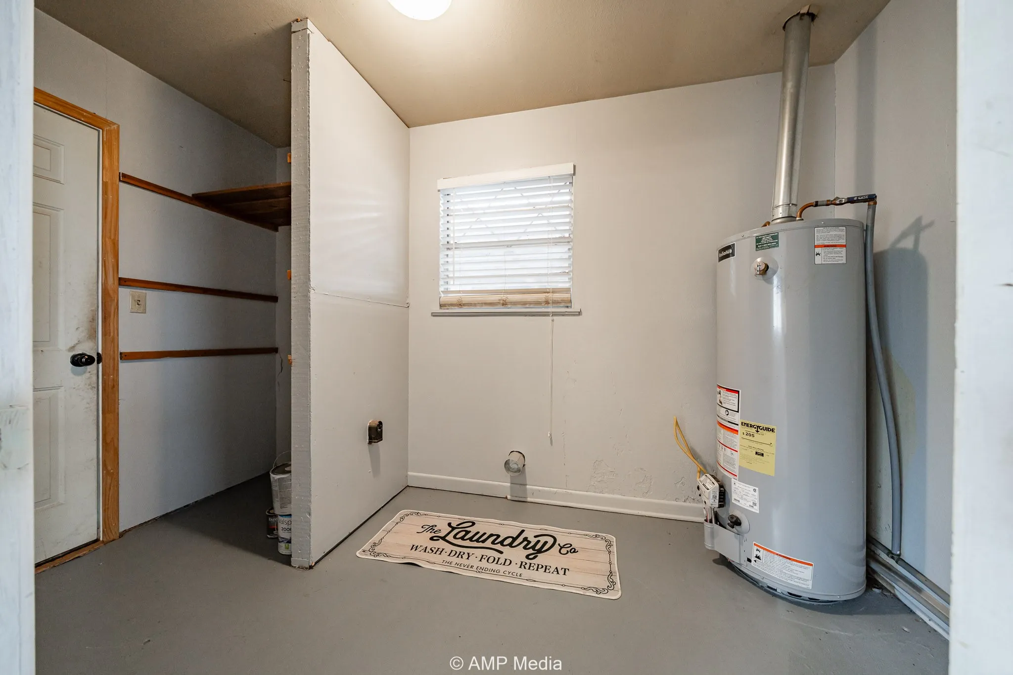 Single Family Residence For Sale in Knox County , 510 W Irving Street, Munday, Texas 76371, 2 Bedroom, 1 Bathroom, Garage spaces, 1,284 Sqft, built in 1951, Preowned, mls#21140913, Real Estate Agent in Munday, Homes For Sale in Knox county, Homes For Sale in Munday, Realtor in Munday Texas, Real Estate Brokerage Independent Realty Texas, Luminita Cordes Realtor