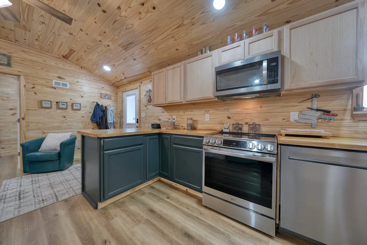 Single Family Residence For Sale in Smith County , 24773 CR 460, Grand Saline, Texas 75140, 1 Bedroom, 1 Bathroom, Garage spaces, 704 Sqft, built in 2024, Price $169,900, mls#21140948, Real Estate Agent in Grand Saline, Homes For Sale in Smith county, Homes For Sale in Grand Saline, Realtor in Grand Saline Texas, Real Estate Brokerage Independent Realty Texas, Luminita Cordes Realtor
