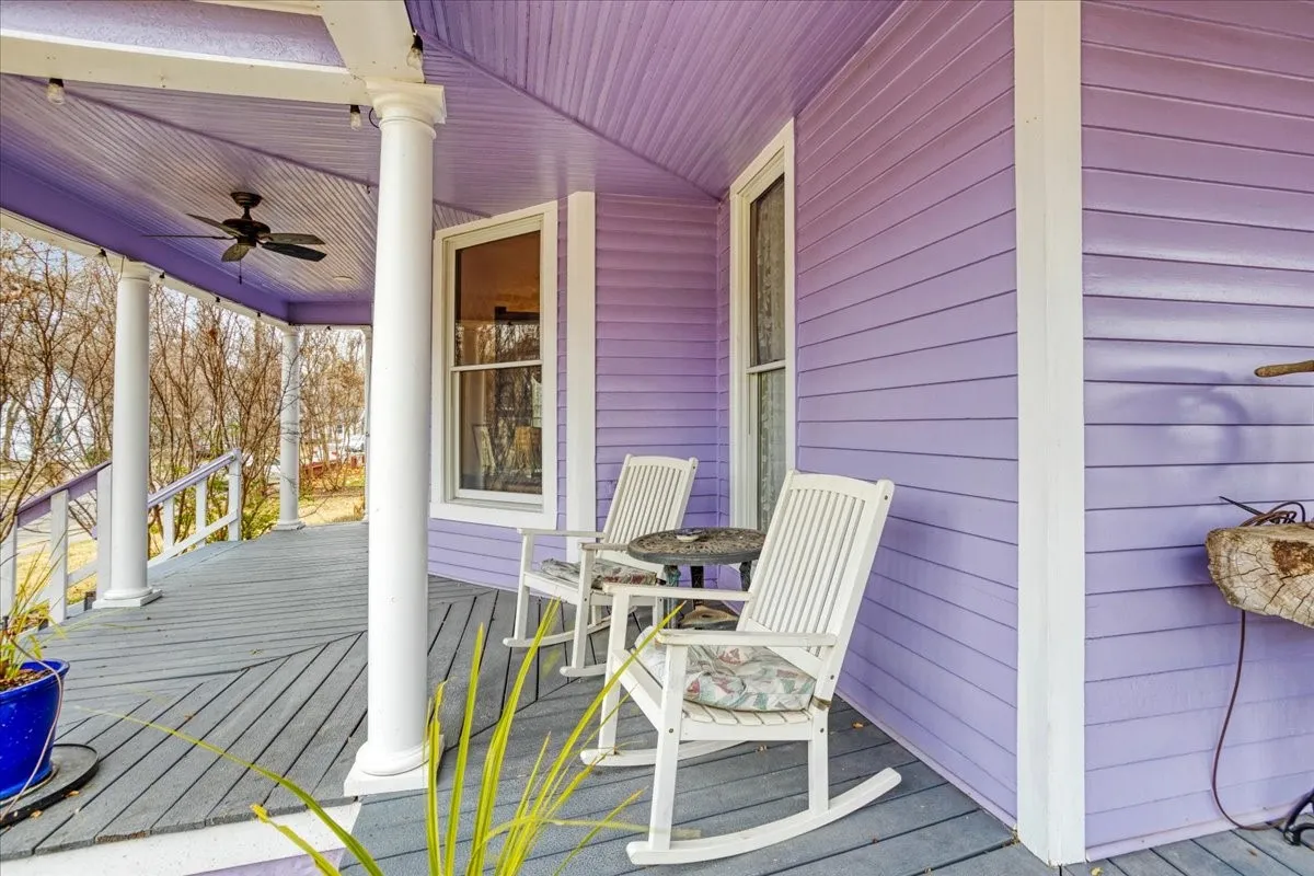 Large front porch.