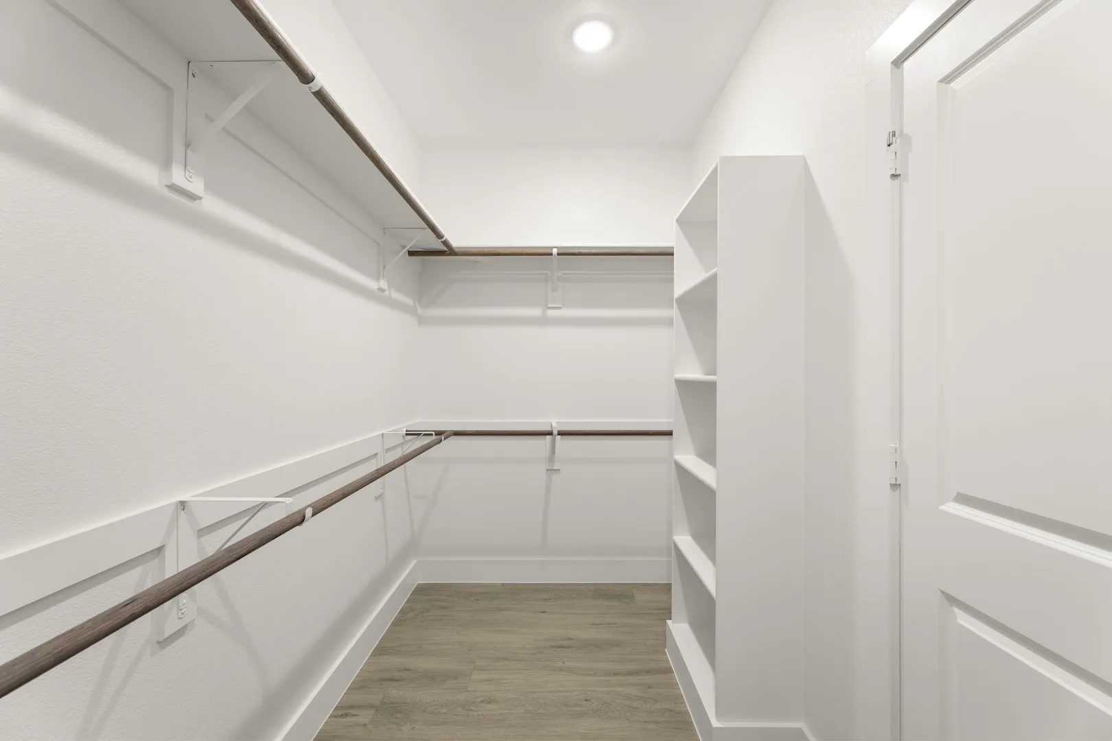 2359 Bell - Closet