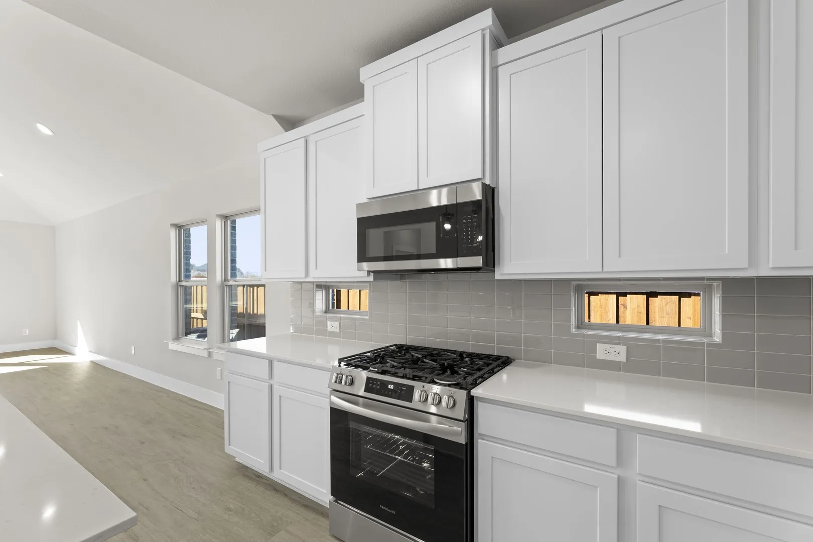 2359 Bell - Kitchen (3)