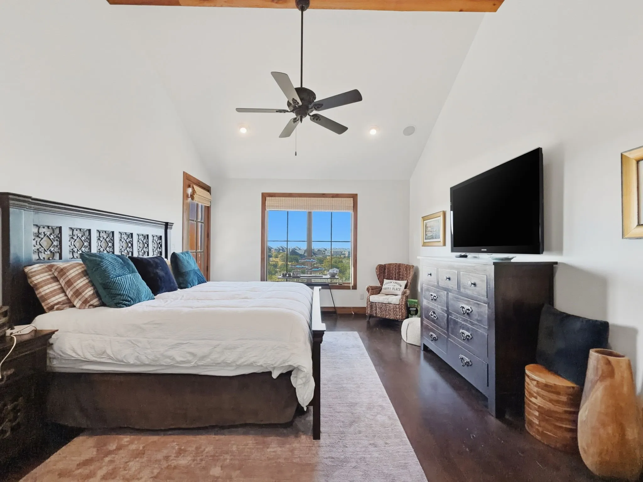 Condominium For Sale in Palo Pinto County , 2033 Harbor Way 302, Graford, Texas 76449, 3 Bedroom, 3 Bathroom, 1 Garage spaces, 1,941 Sqft, built in 2008, Preowned, Price $539,000, mls#21141016, Real Estate Agent in Graford, Homes For Sale in Palo Pinto county, Homes For Sale in Graford, Realtor in Graford Texas, Real Estate Brokerage Independent Realty Texas, Luminita Cordes Realtor