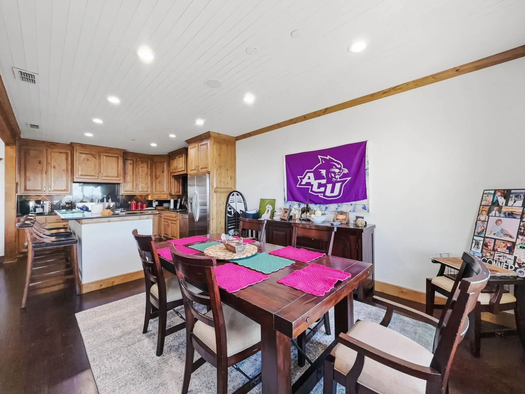 Condominium For Sale in Palo Pinto County , 2033 Harbor Way 302, Graford, Texas 76449, 3 Bedroom, 3 Bathroom, 1 Garage spaces, 1,941 Sqft, built in 2008, Preowned, Price $539,000, mls#21141016, Real Estate Agent in Graford, Homes For Sale in Palo Pinto county, Homes For Sale in Graford, Realtor in Graford Texas, Real Estate Brokerage Independent Realty Texas, Luminita Cordes Realtor