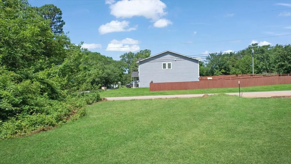 Unimproved Land For Sale in Grayson County , 2560 S Scullin Avenue, Denison, Texas 75020, 0, 0, Garage spaces, 0 Sqft, built in 0, Price $52,000, mls#21141267, Real Estate Agent in Denison, Homes For Sale in Grayson county, Homes For Sale in Denison, Realtor in Denison Texas, Real Estate Brokerage Independent Realty Texas, Luminita Cordes Realtor